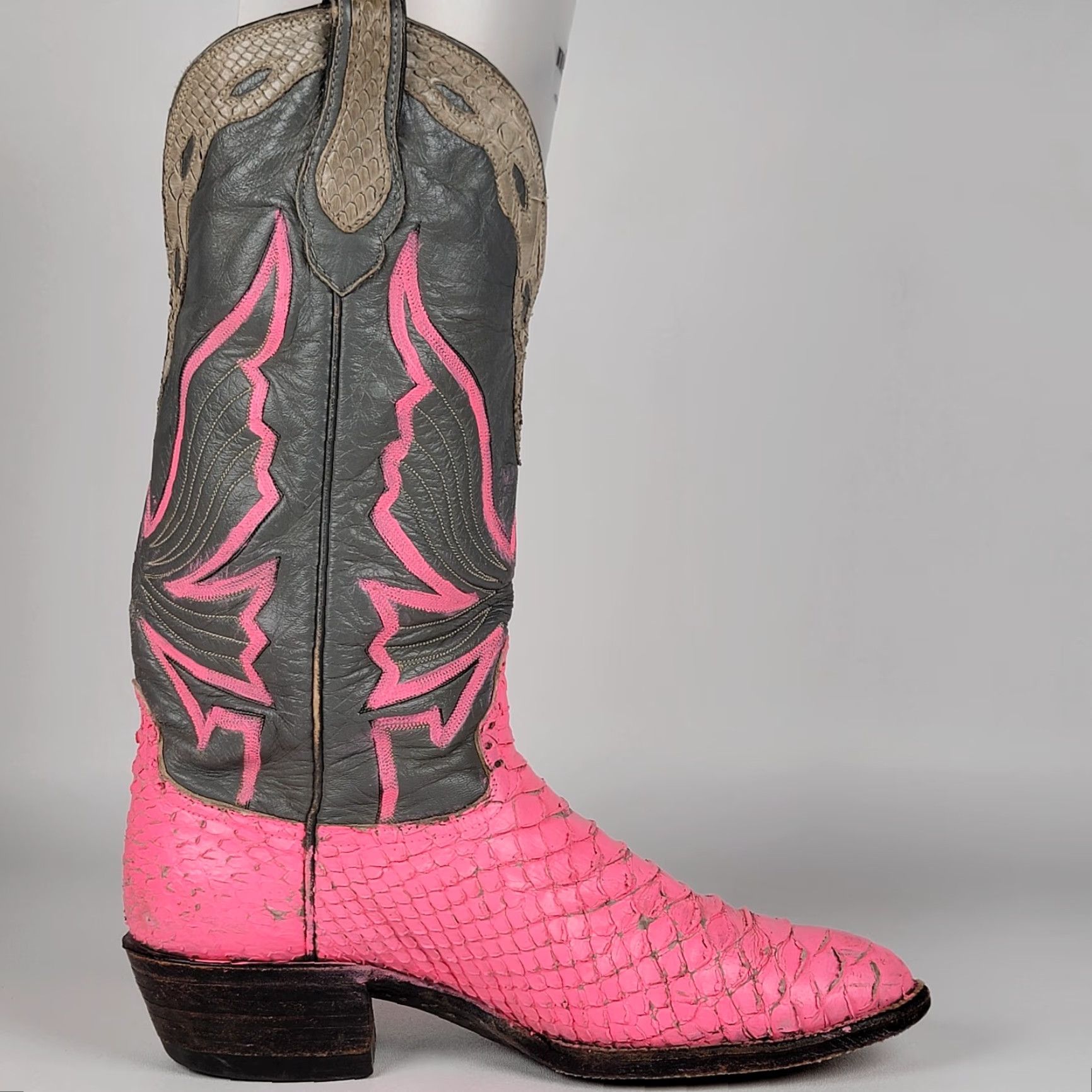 Vintage VINTAGE Hondo Boots Mens 8.5 Cowboy Exotic Hide Leather Pink Paint Western Style Heel Rockabilly Mexico Mens Size US 9 / EU 42 - 7 Thumbnail