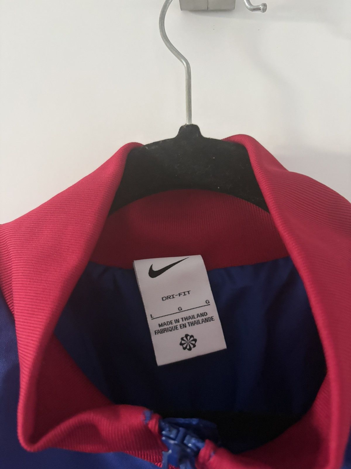 Barcelona nike 2024/2025 Strike domowa kurtka przedmeczowa — zdjęcie 4