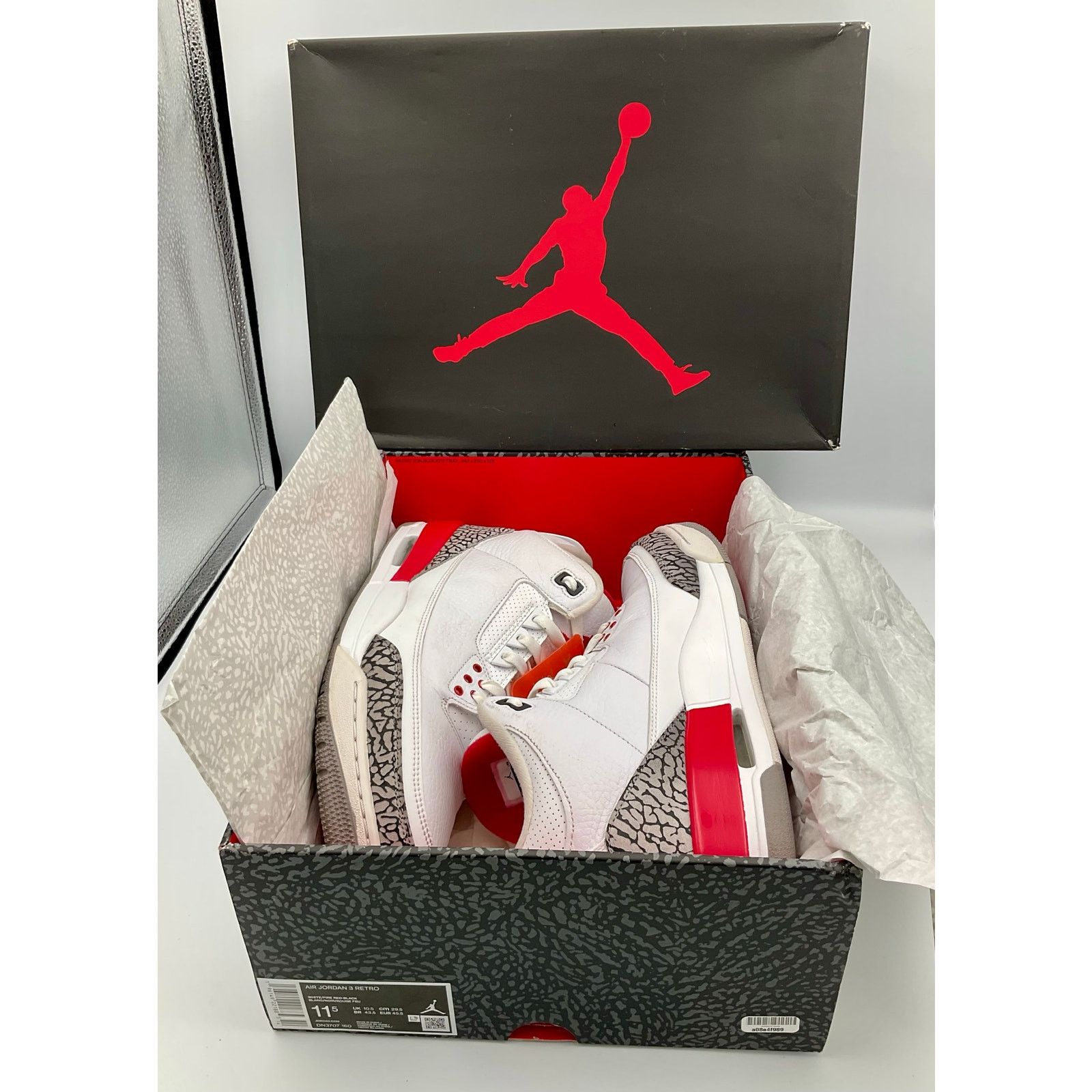 Nike Air Jordan 3 Retro Fire Red DN807-160 M11.5 Preowned Size US 11.5 / EU 44-45 - 6 Thumbnail