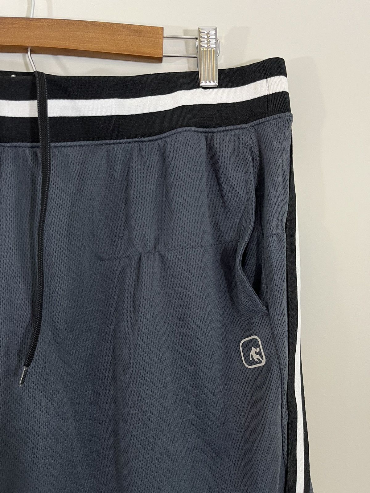 Vintage Vintage AND1 Distressed Y2K Basketball Shorts Size XL Size US 36 / EU 52 - 3 Thumbnail