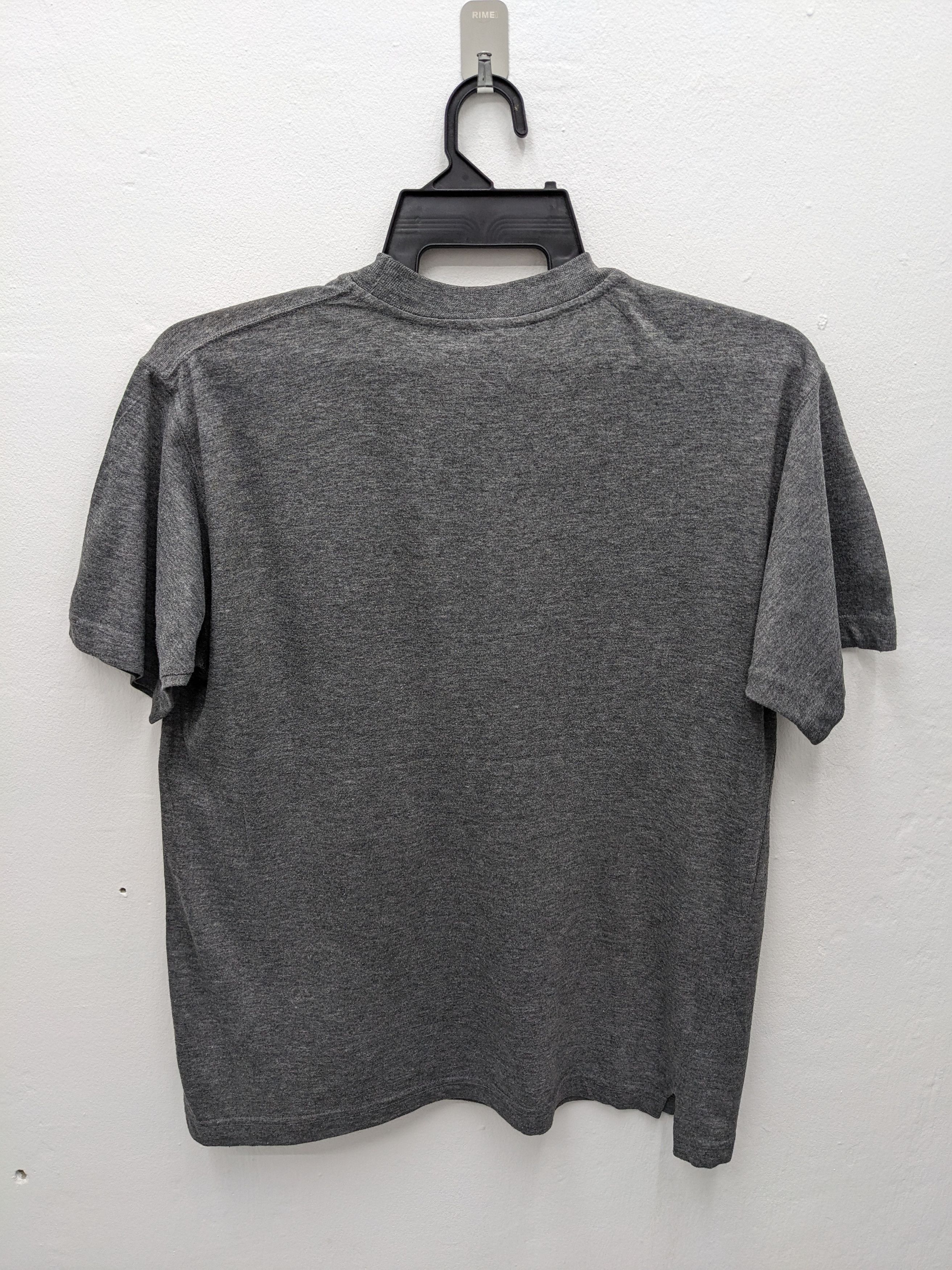 Champion VINTAGE CHAMPION STREETWEAR TSHIRT Size US L / EU 52-54 / 3 - 4 Thumbnail