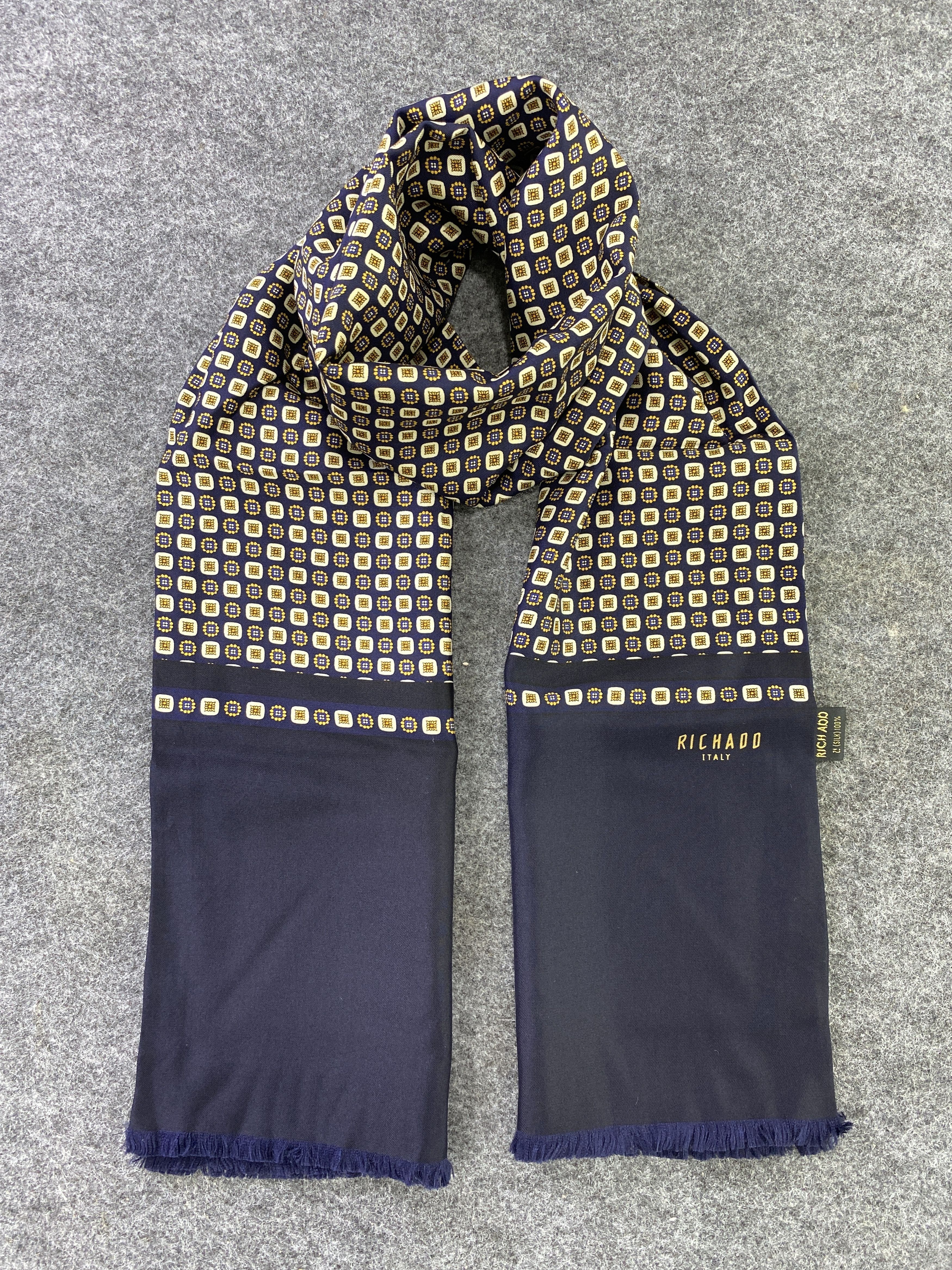 RICHADO SILK Scarf / Muffler / Neckwear -T548