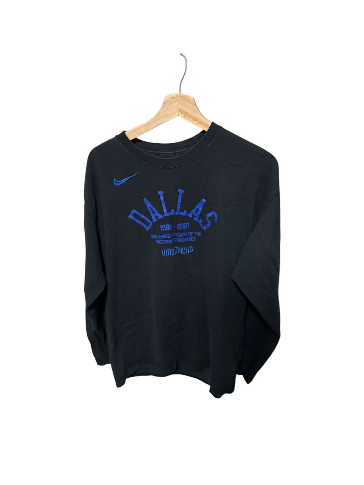 Other Long Sleeve NBA Dallas Mavericks Shirt Size US M / EU 48-50 / 2 - 1 Thumbnail