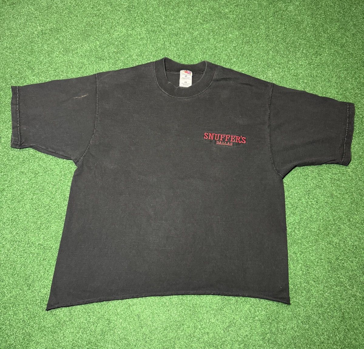 Fruit Of The Loom × Vintage Vtg 90s Snuffer’s Local Dallas Restaurant Cropped T Shirt Size US L / EU 52-54 / 3 - 1 Thumbnail