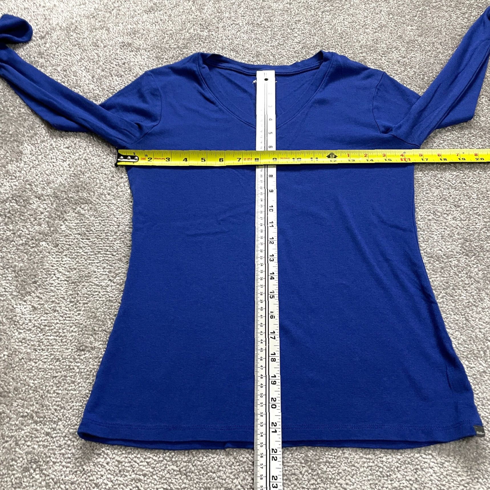 Eddie Bauer VINTAGE Eddie Bauer Women's Shirt Small Blue Long Sleeve V-Neck Casual Cotton Basic 90s Womens Size S / US 4 / IT 40 - 5 Thumbnail