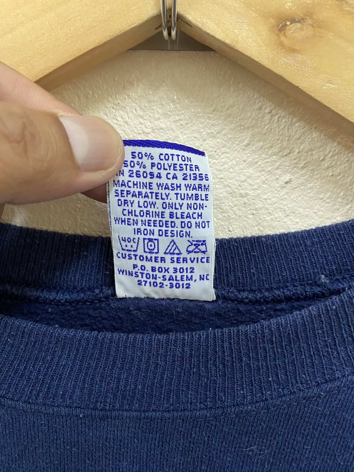 Champion Vtg Champion American Embroidery Logo Size US XL / EU 56 / 4 - 7 Thumbnail