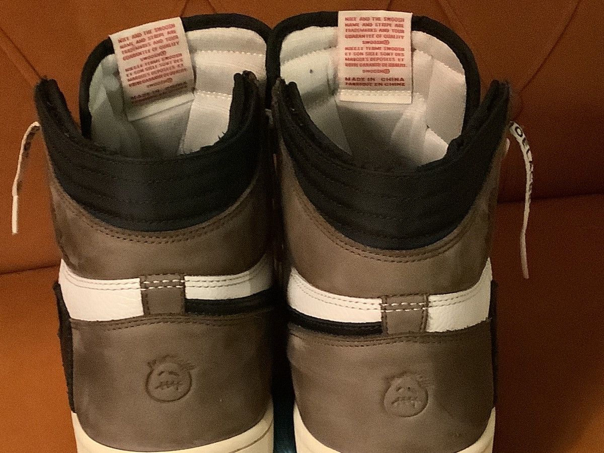 Jordan Brand Travis scott retro OG mocha high Size US 12 / EU 45 - 3 Thumbnail
