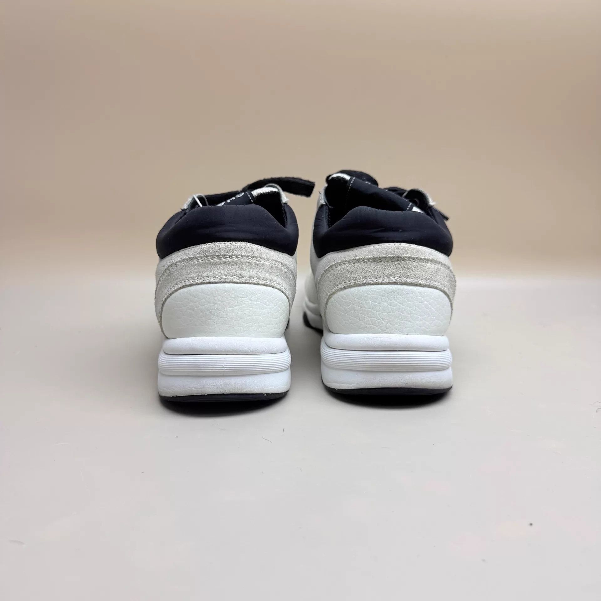 Chanel CHANEL CC Panda Strap Sneakers 36.5 Size US 6 / IT 36 - 3 Thumbnail
