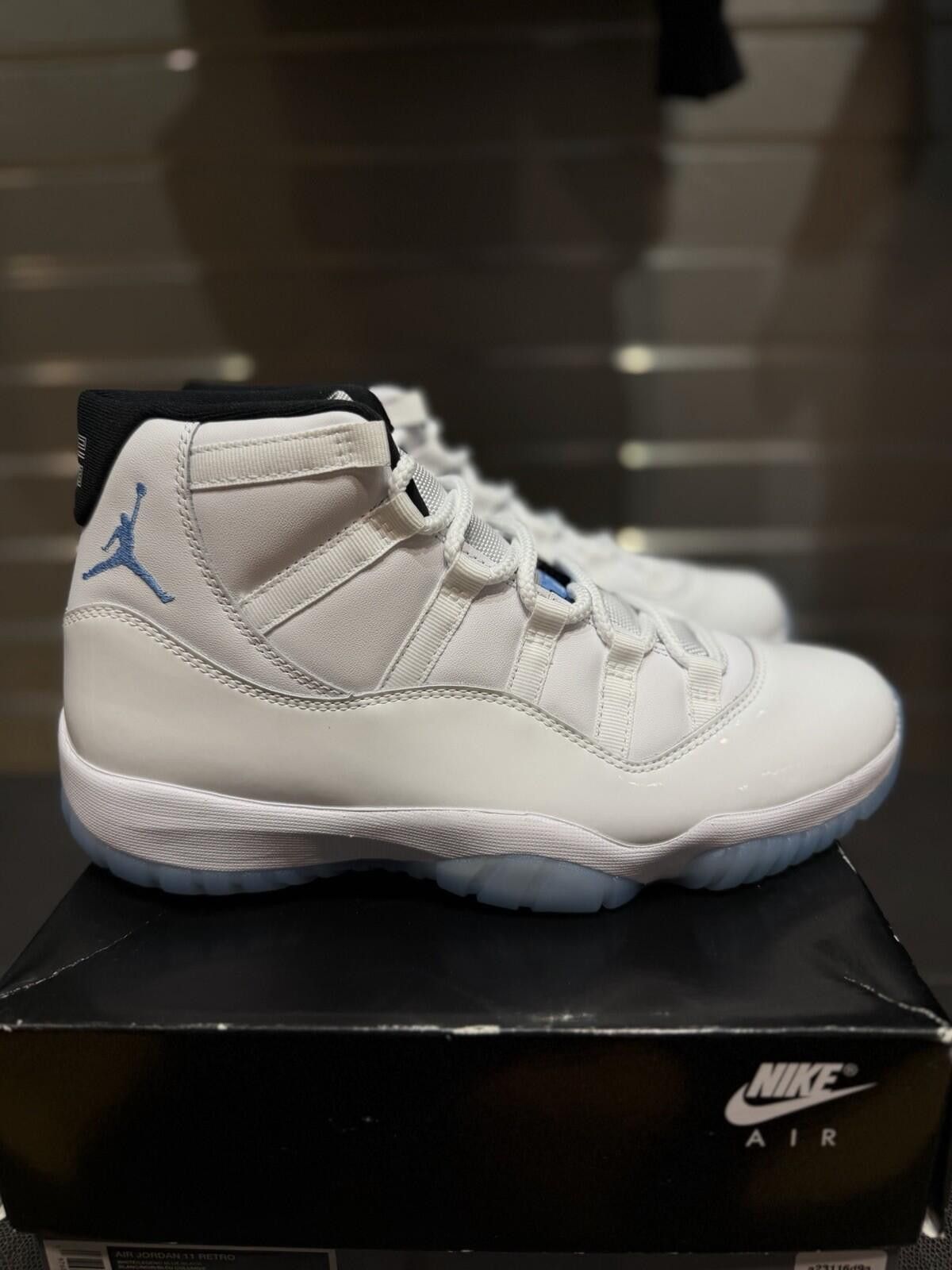Jordan Brand Size 10 - Air Jordan 11 Retro 2024 Legend Blue / Columbia Size US 10 / EU 43 - 1 Thumbnail