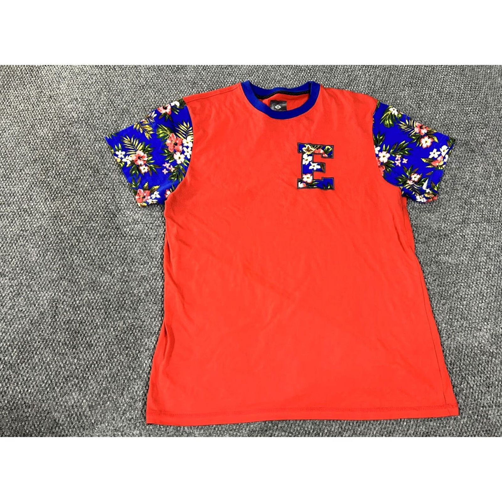 Enyce Enyce Shirt Mens 2XL Red Floral Sleeve E Logo Tropical Graphic Streetwear Tee Shirt Size US XXL / EU 58 / 5 - 2 Thumbnail
