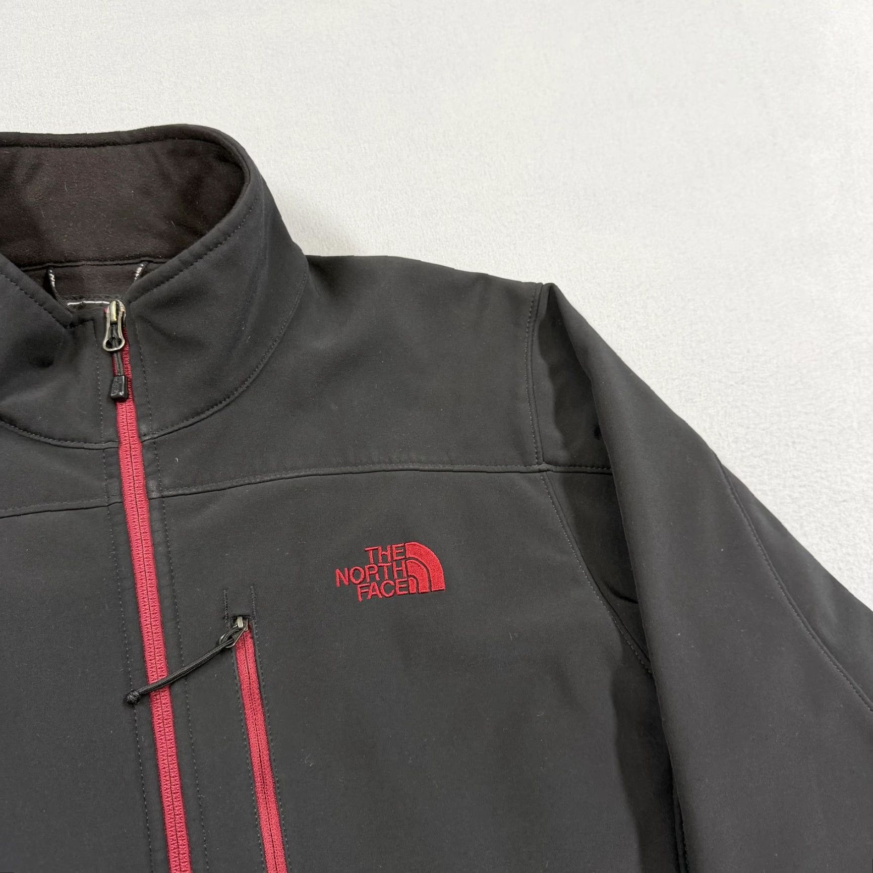 The North Face The North Face Jacket Mens Large Black Full Zip Soft Shell Lined Pockets Wind-Resistant Outdoor Size US L / EU 52-54 / 3 - 3 Thumbnail