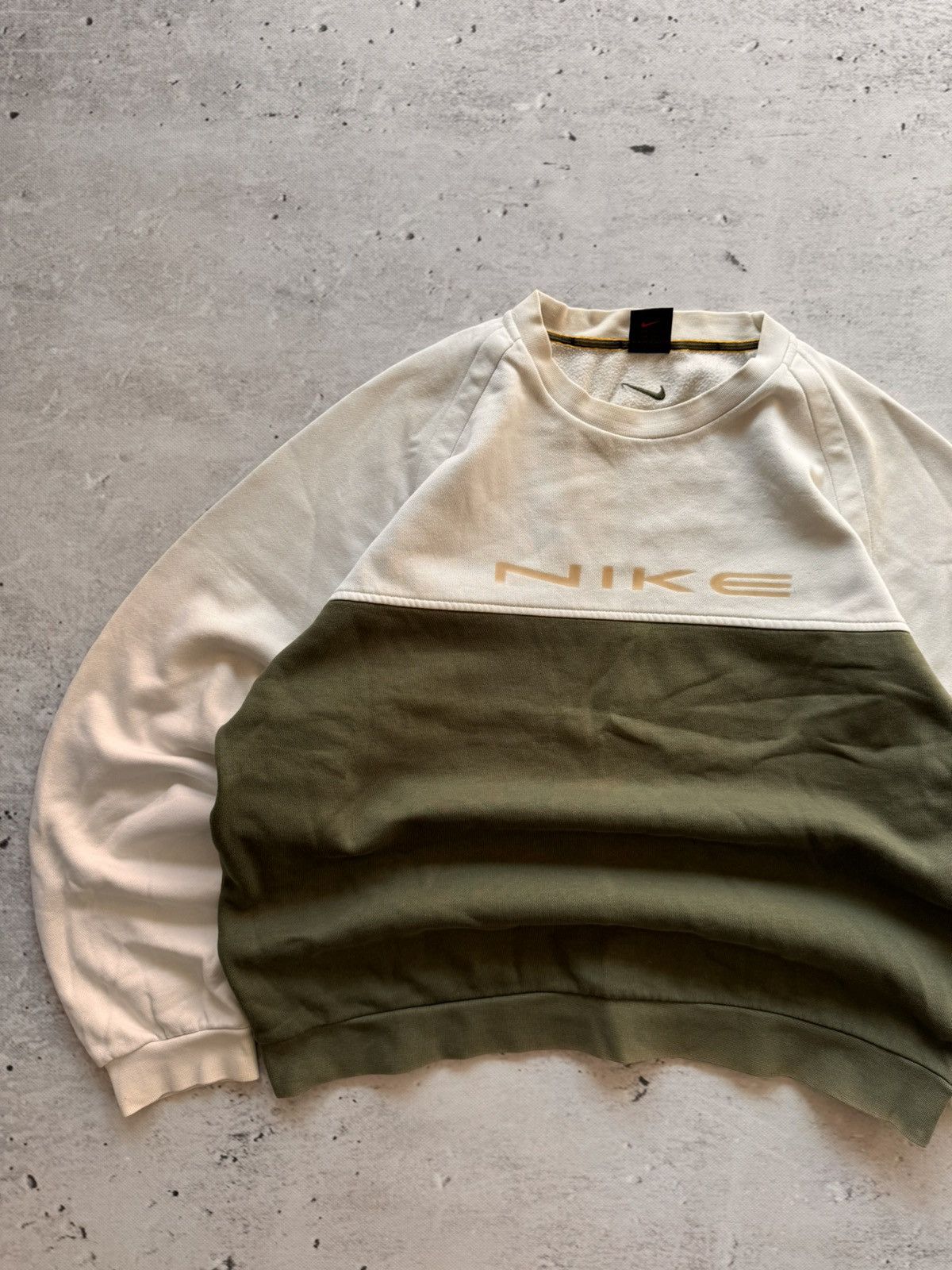 Nike × Vintage NIKE VINTAGE CENTER LOGO OVERSIZE BOXY SWEATSHIRT Size US L / EU 52-54 / 3 - 2 Thumbnail