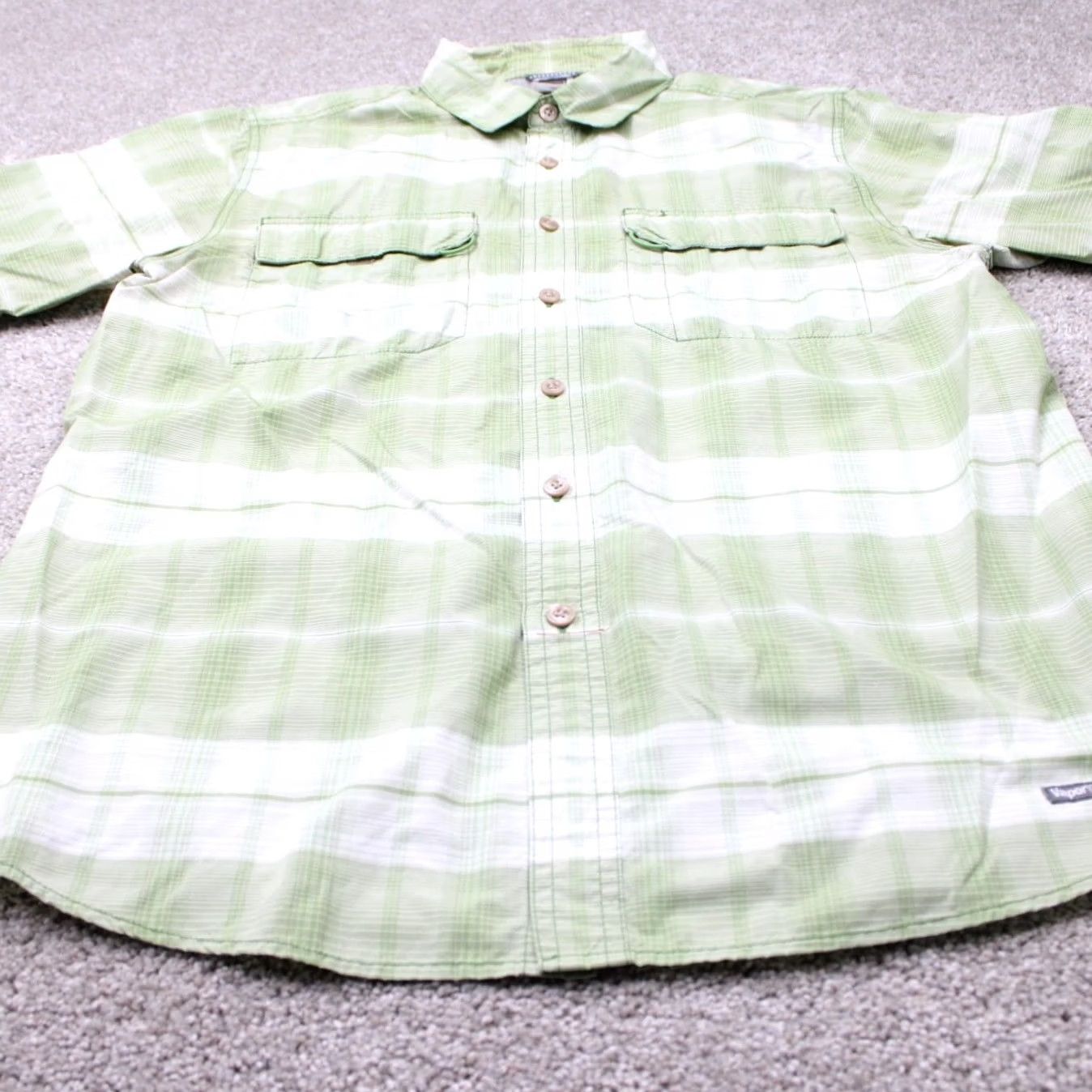 The North Face The North Face Shirt Mens Medium Green Vapor 100% Nylon Short Sleeve Button-Up Size US M / EU 48-50 / 2 - 3 Thumbnail