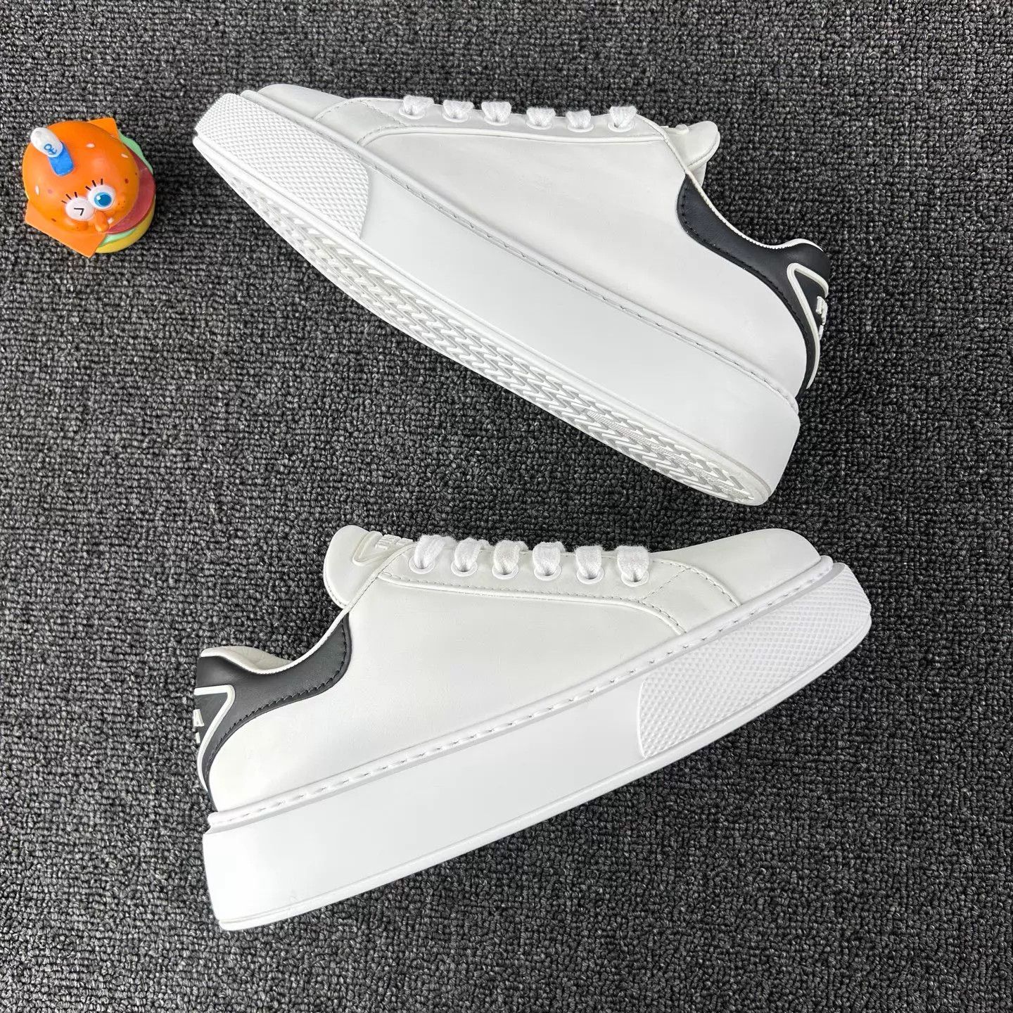 Prada Prada Women's White Logo Sneakers 35 Size US 4.5 / IT 34.5 - 4 Thumbnail