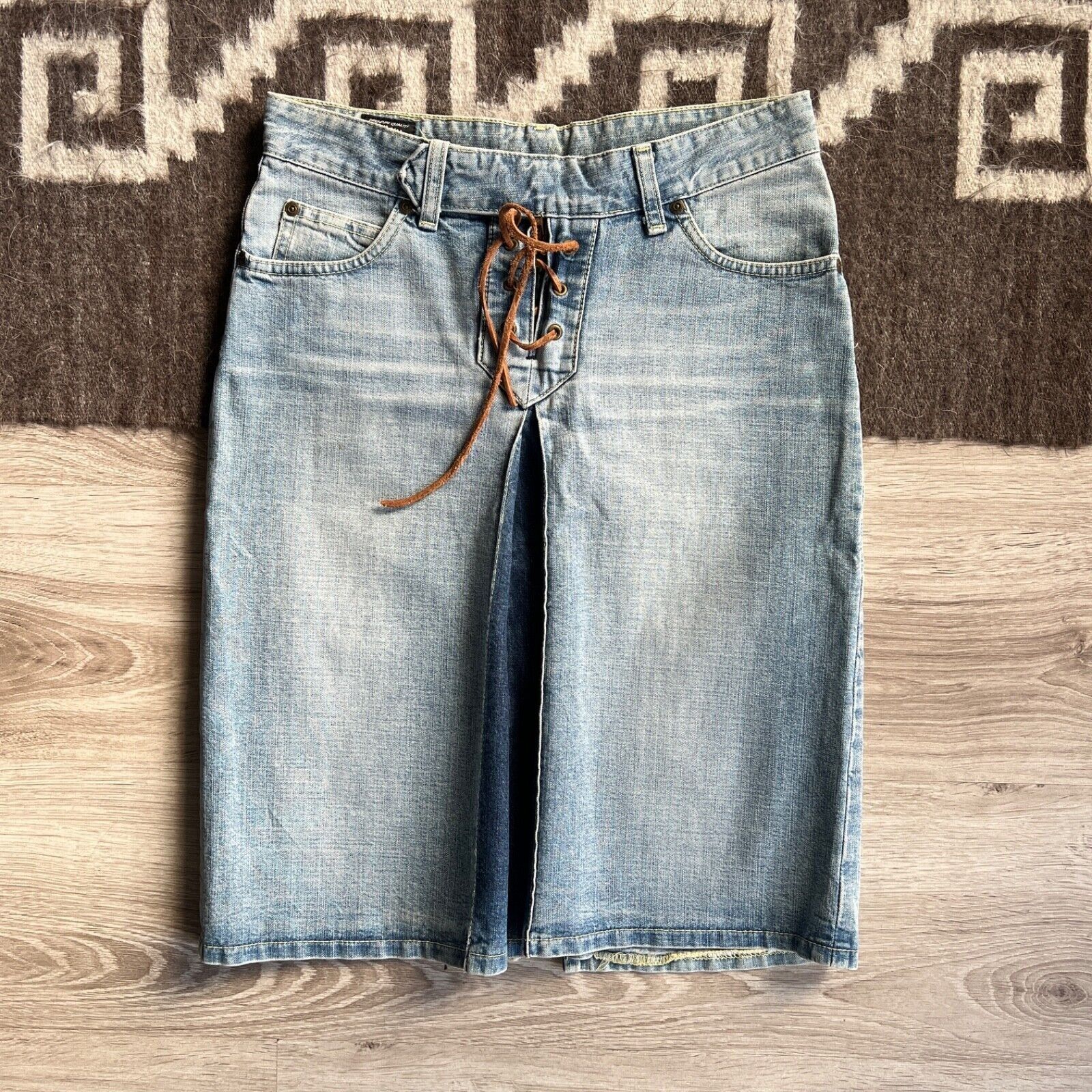 Jean Lee Jeans Vintage Boho Pleat Denim Lace Up Skirt 8926AC Size 30" / US 8 / IT 44 - 1 Thumbnail