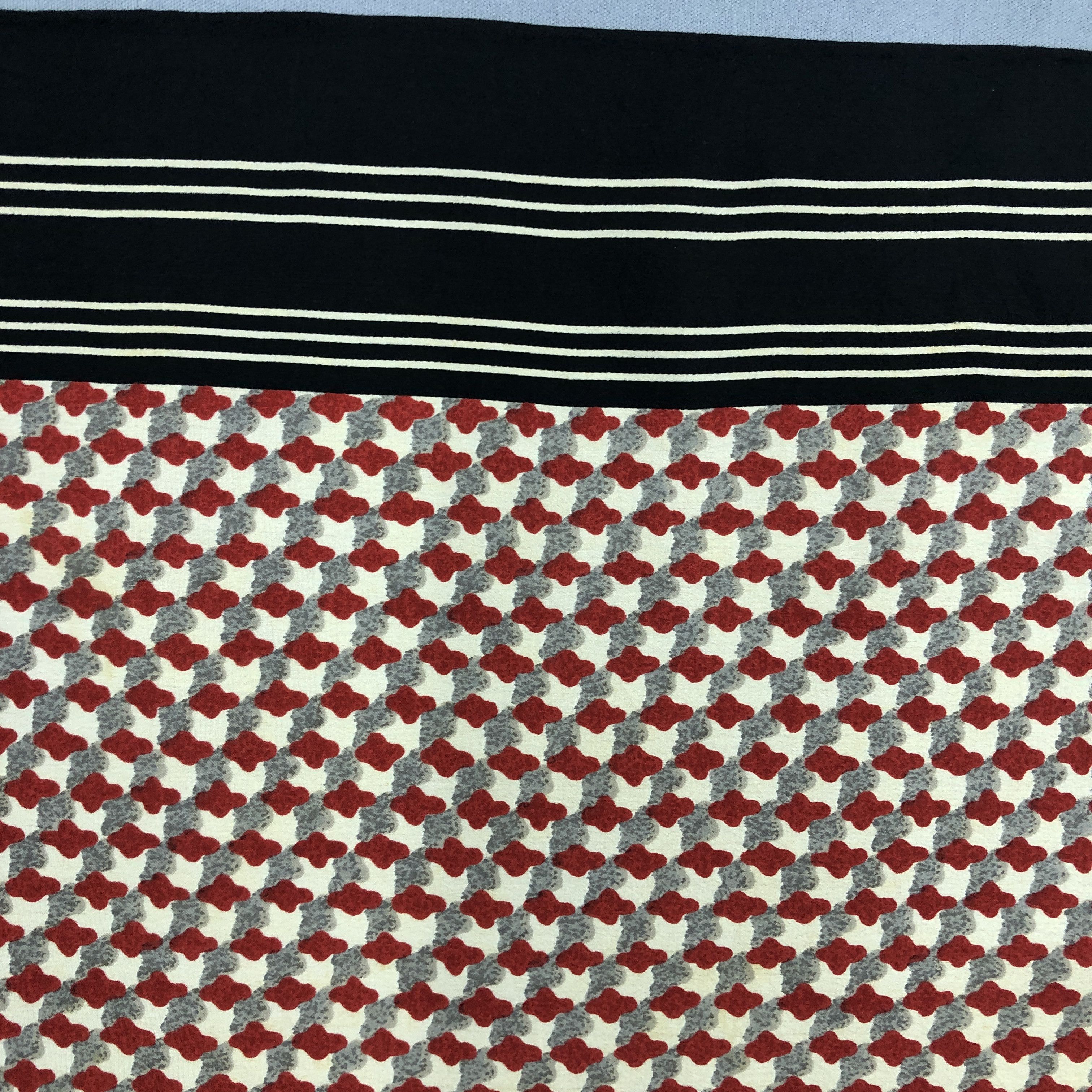 Geoffrey Beene Vintage Geoffrey Beene SILK Scarf Twill Stole Wraps Scarves Size ONE SIZE - 10 Thumbnail