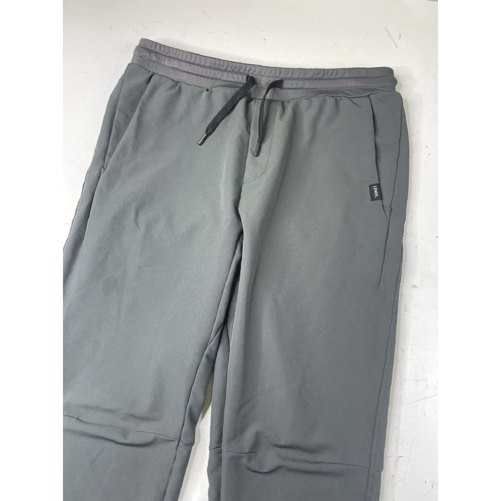 Vintage UNRL Performance Joggers Sweatpants Slim Medium Mens Gray Active Gym Jogger Pants Size US 31 - 2 Thumbnail