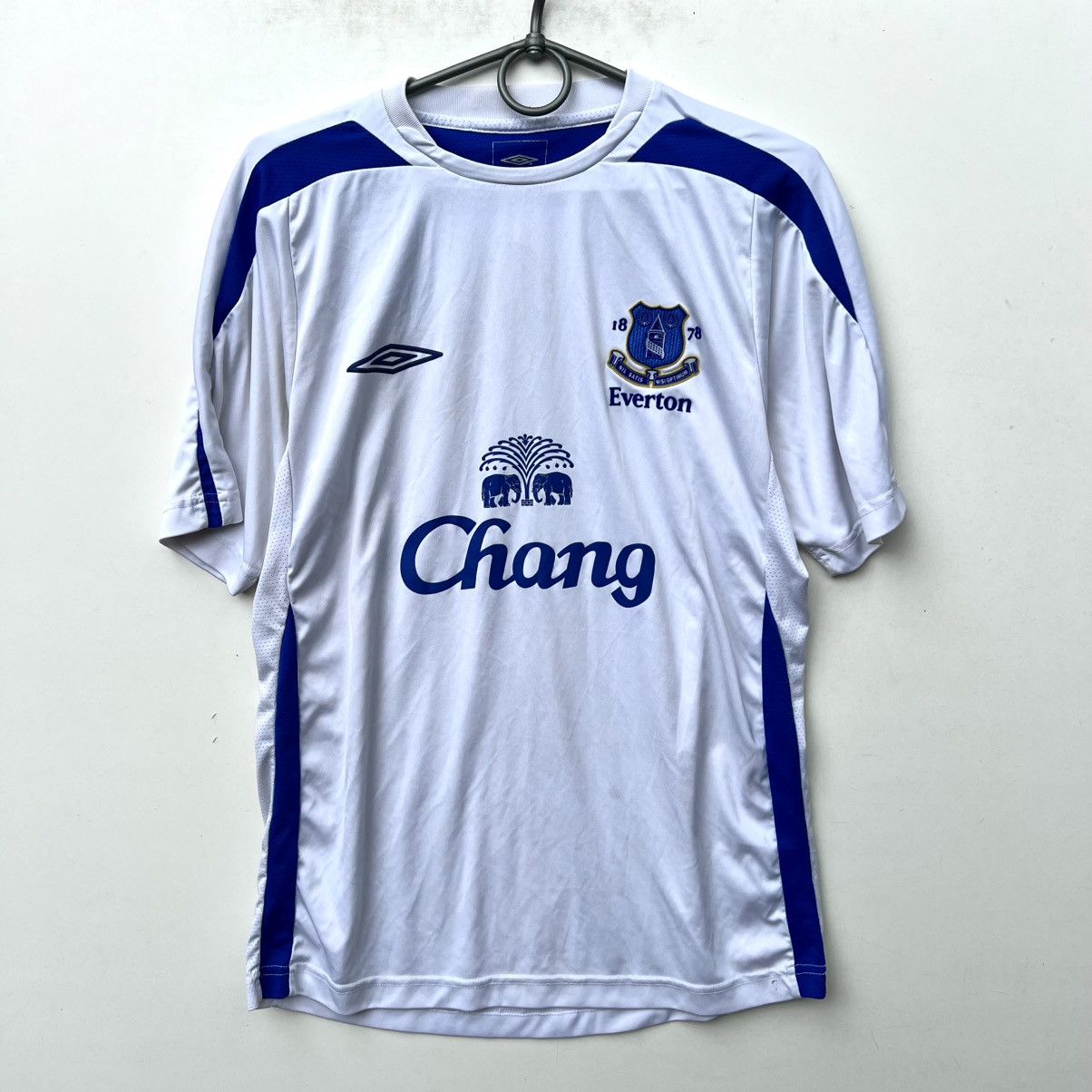 Umbro Umbro Everton football t shirt soccer jersey Size US S / EU 44-46 / 1 - 1 Thumbnail