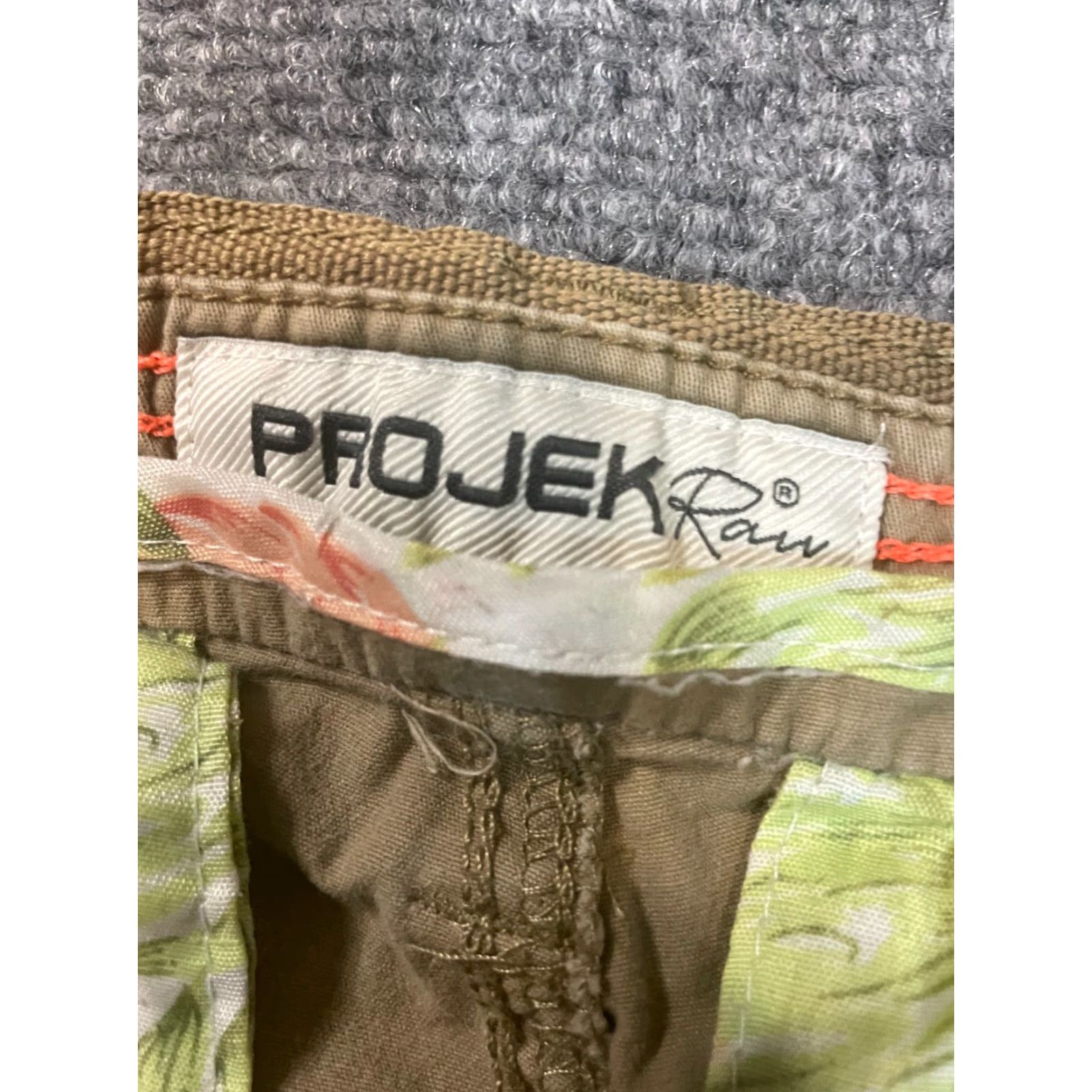 Vintage Projek Raw Shorts Womens 30" Waist Cargo Pockets Tan Y2K Cargo Pocket Front Flat Front Regular Cotton Brown Size 30" / US 8 / IT 44 - 6 Thumbnail