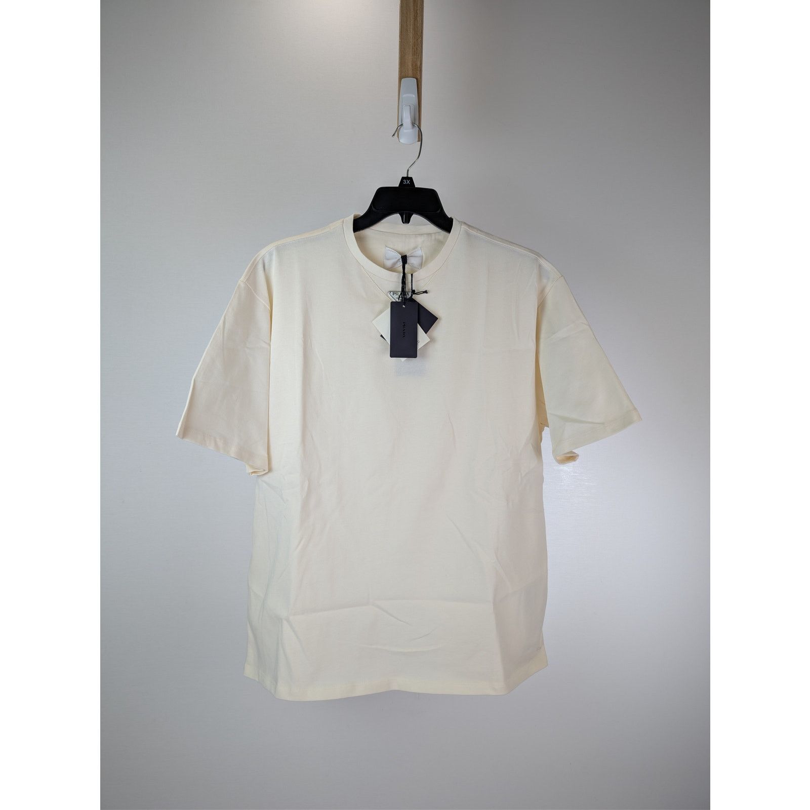 Prada o1rshd1 Prada T-Shirt in Beige Size US XXL / EU 58 / 5 - 1 Thumbnail