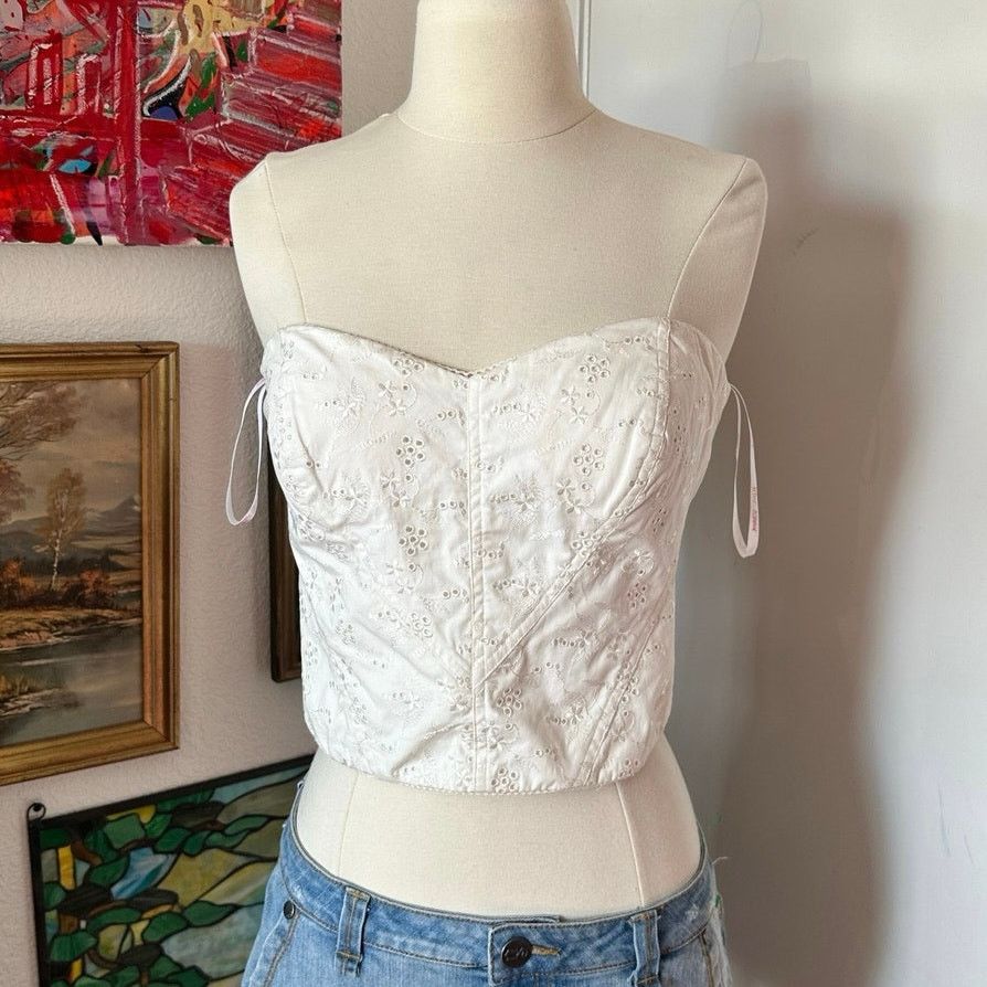 Betsey Johnson betsey johnson white cream size 6 corset tube top Size M / US 6-8 / IT 42-44 - 1 Thumbnail