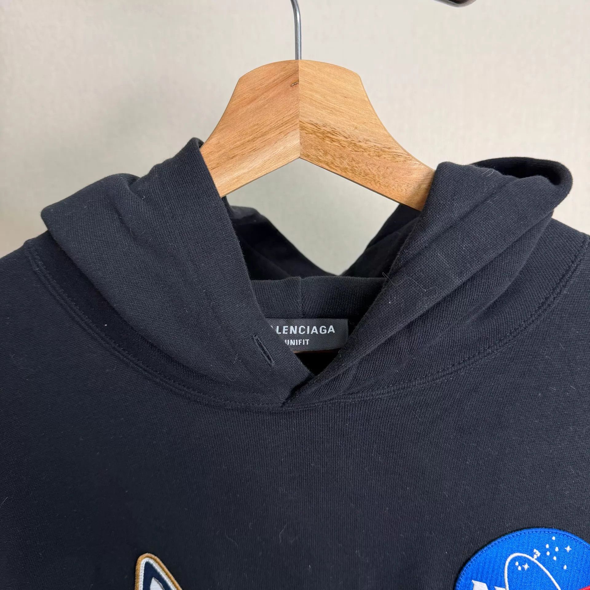 Balenciaga Balenciaga x NASA FW21 Men LS Logo Black Sweatshirt S Size US S / EU 44-46 / 1 - 3 Thumbnail