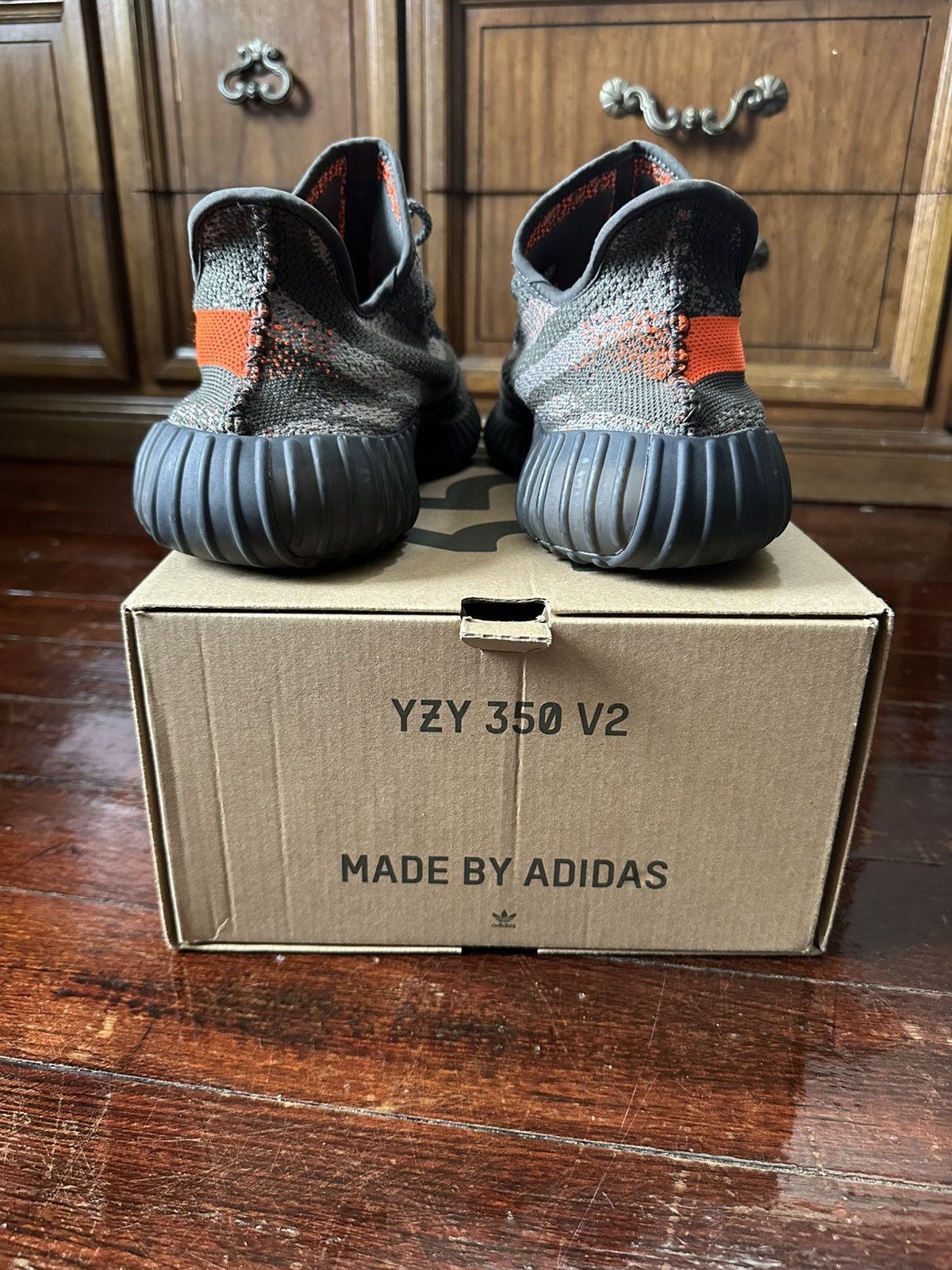 Yeezy ADIDAS YEEZY BOOST 350 V2 CARBON BELUGA 12.5 HQ7045 Size US 12.5 / EU 45-46 - 4 Thumbnail