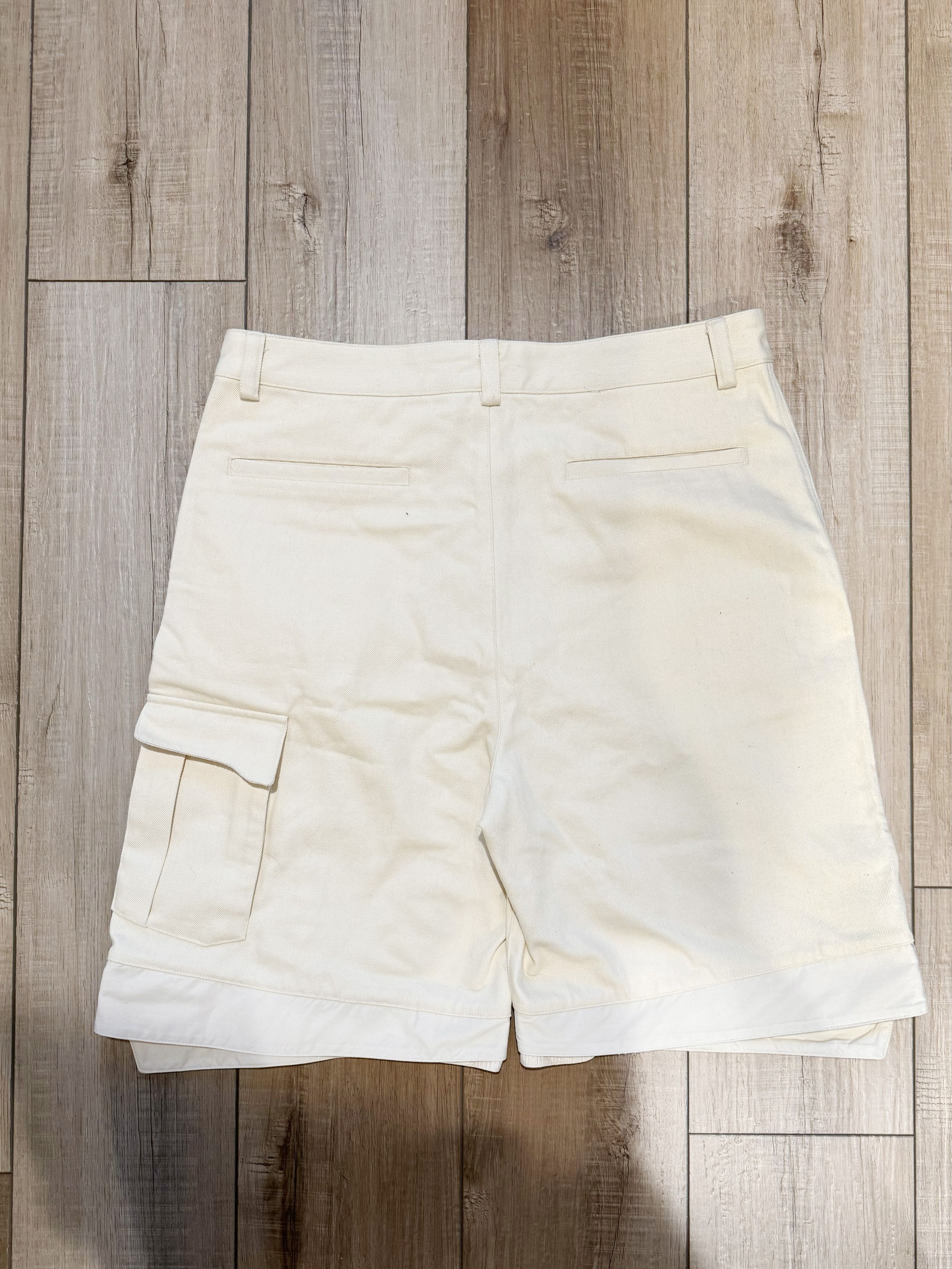 XLIM Ep. 2 01 Shorts in Ivory Size US 34 / EU 50 - 2 Thumbnail