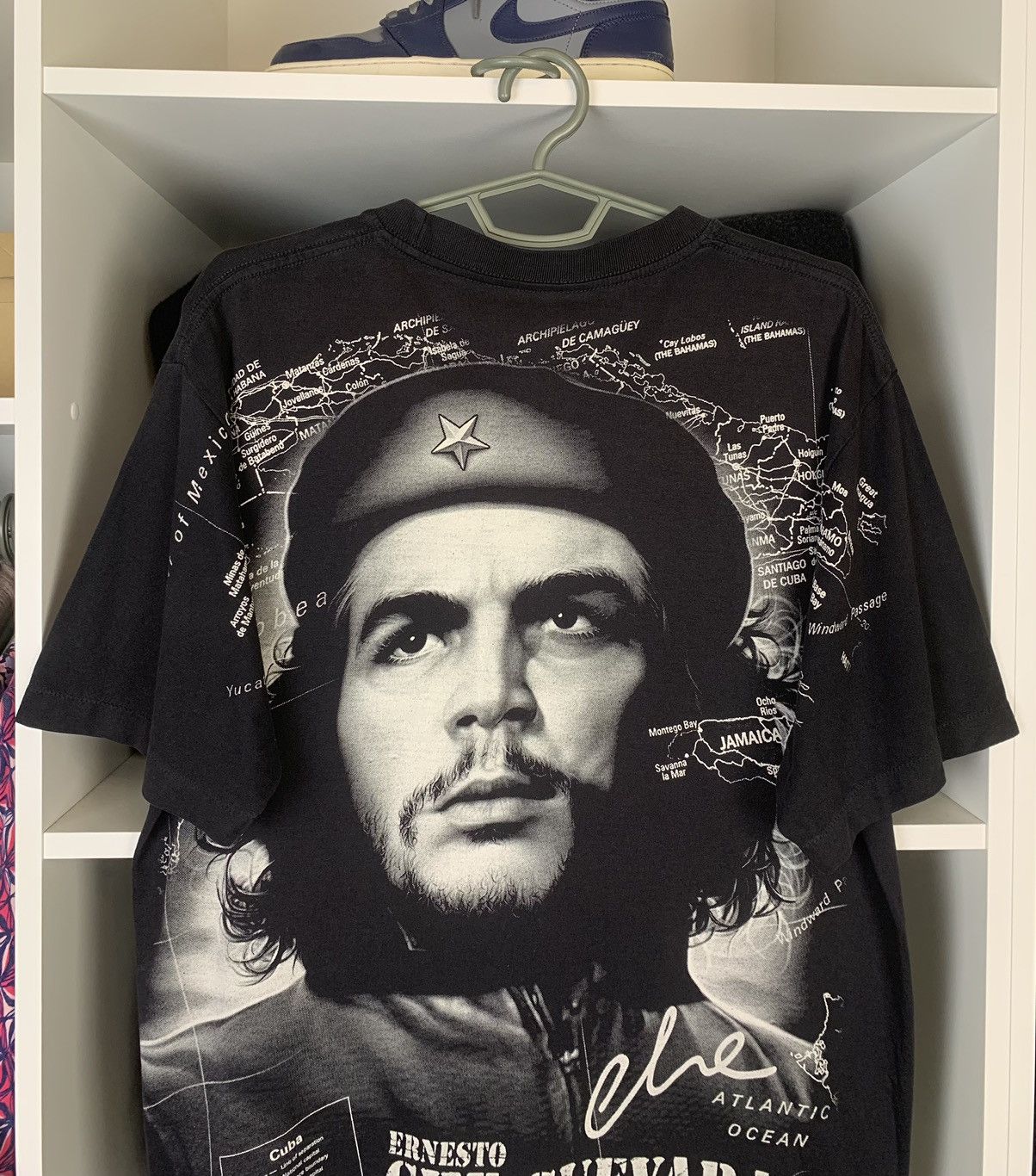 Vintage Vintage Che Guevara All Over Print Single Stitch T-shirt Size US L / EU 52-54 / 3 - 10 Thumbnail