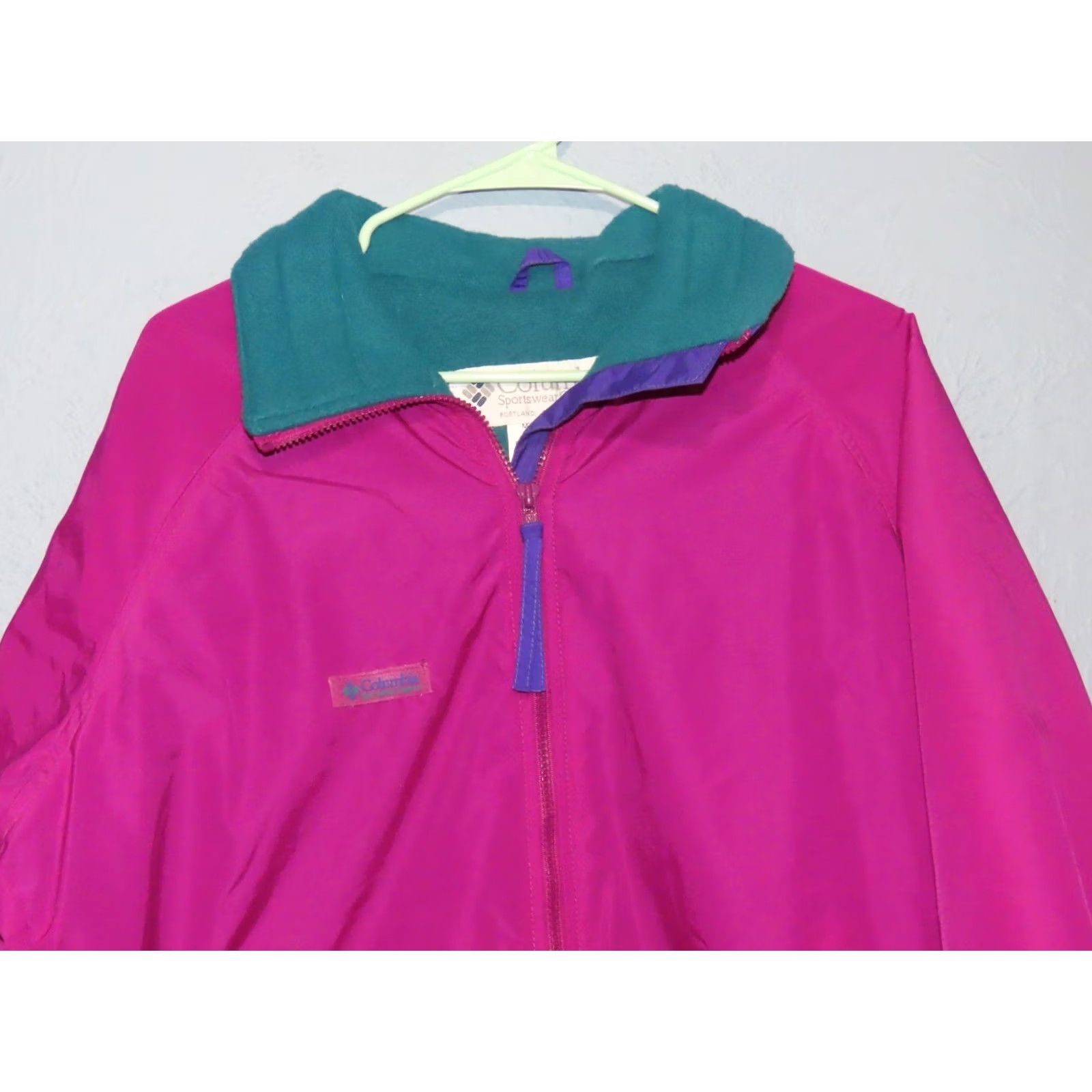 Vintage VINTAGE Columbia Jacket Purple/Teal Bomber Insulated Nylon Zip Short Women's L 90s Theme Size L / US 10 / IT 46 - 6 Thumbnail