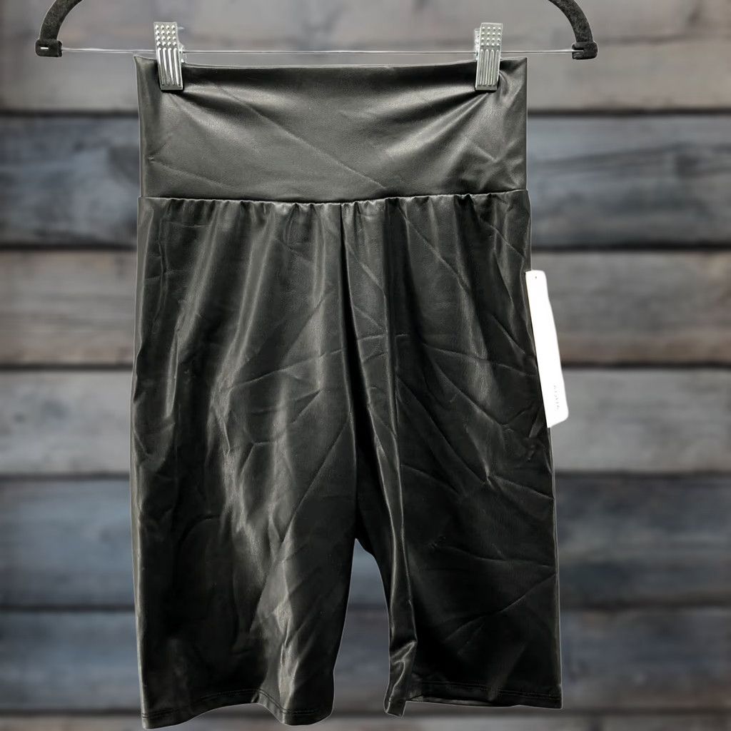 AQUA VINTAGE NWT AQUA Faux Leather Biker Shorts Womens XS Black High Waisted Pull On Size 26" / US 2 / IT 38 - 1 Thumbnail