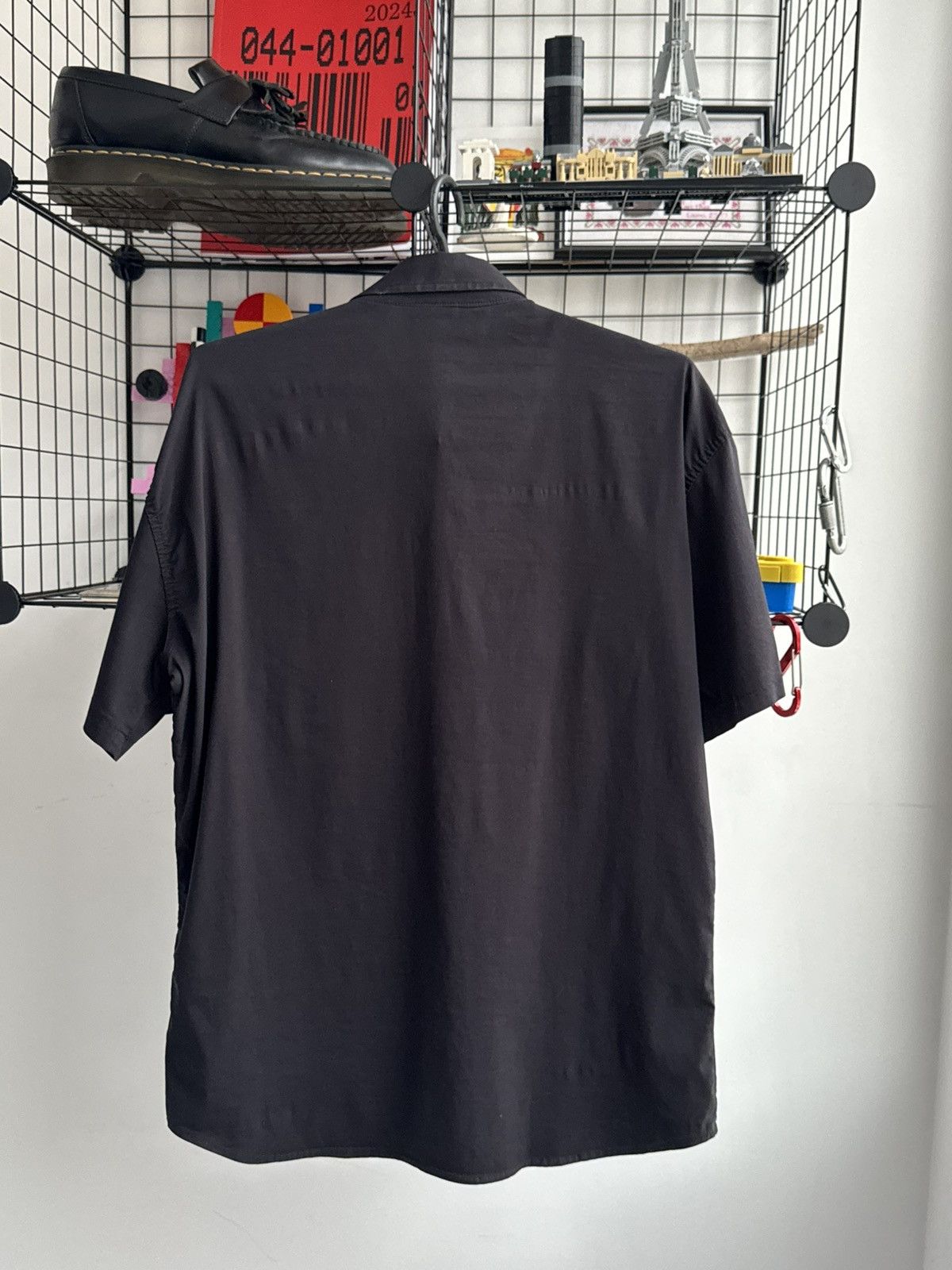 Dolce & Gabbana Vintage Dolce & Gabbana Nylon Short Sleeve Shirt Size US L / EU 52-54 / 3 - 5 Thumbnail