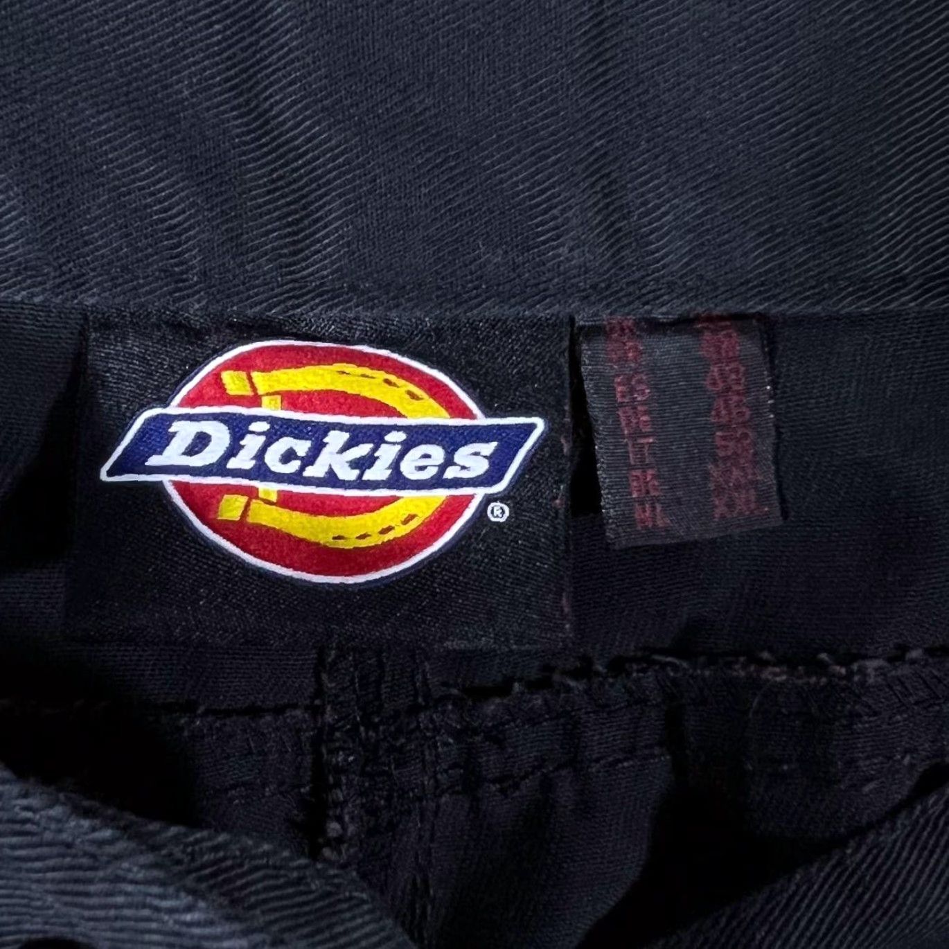 Dickies Dickies Skater Workwear Classic Black Cargo Pants Trousers W42 L31 UK 20 Mens Regular Size 42" Waist Inside Leg 31" Black Cargo Style Cold? Size US 42 / EU 58 - 5 Thumbnail