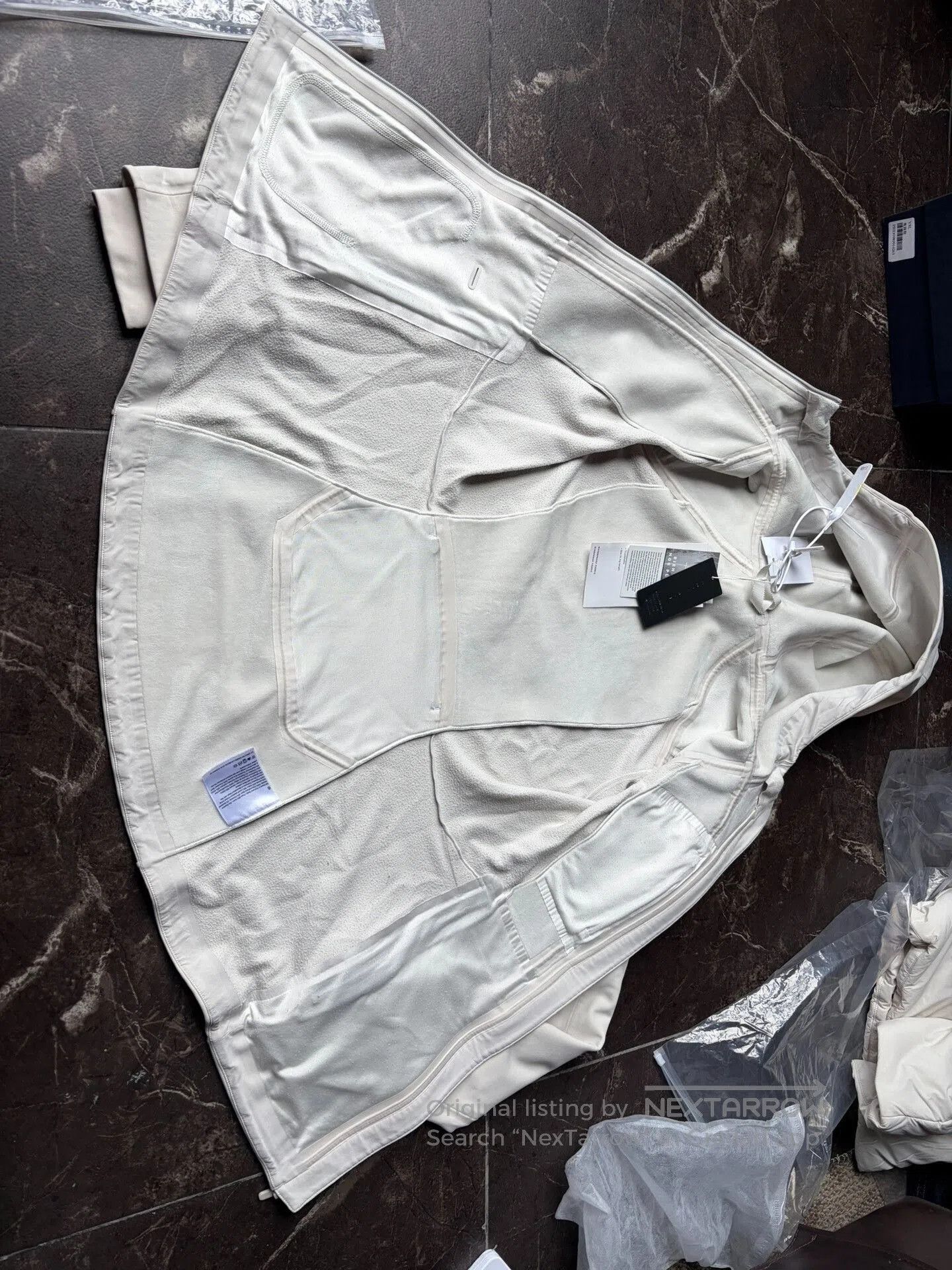 Lululemon lululemon Crosschill Bone White. Size M / US 6-8 / IT 42-44 - 2 Thumbnail