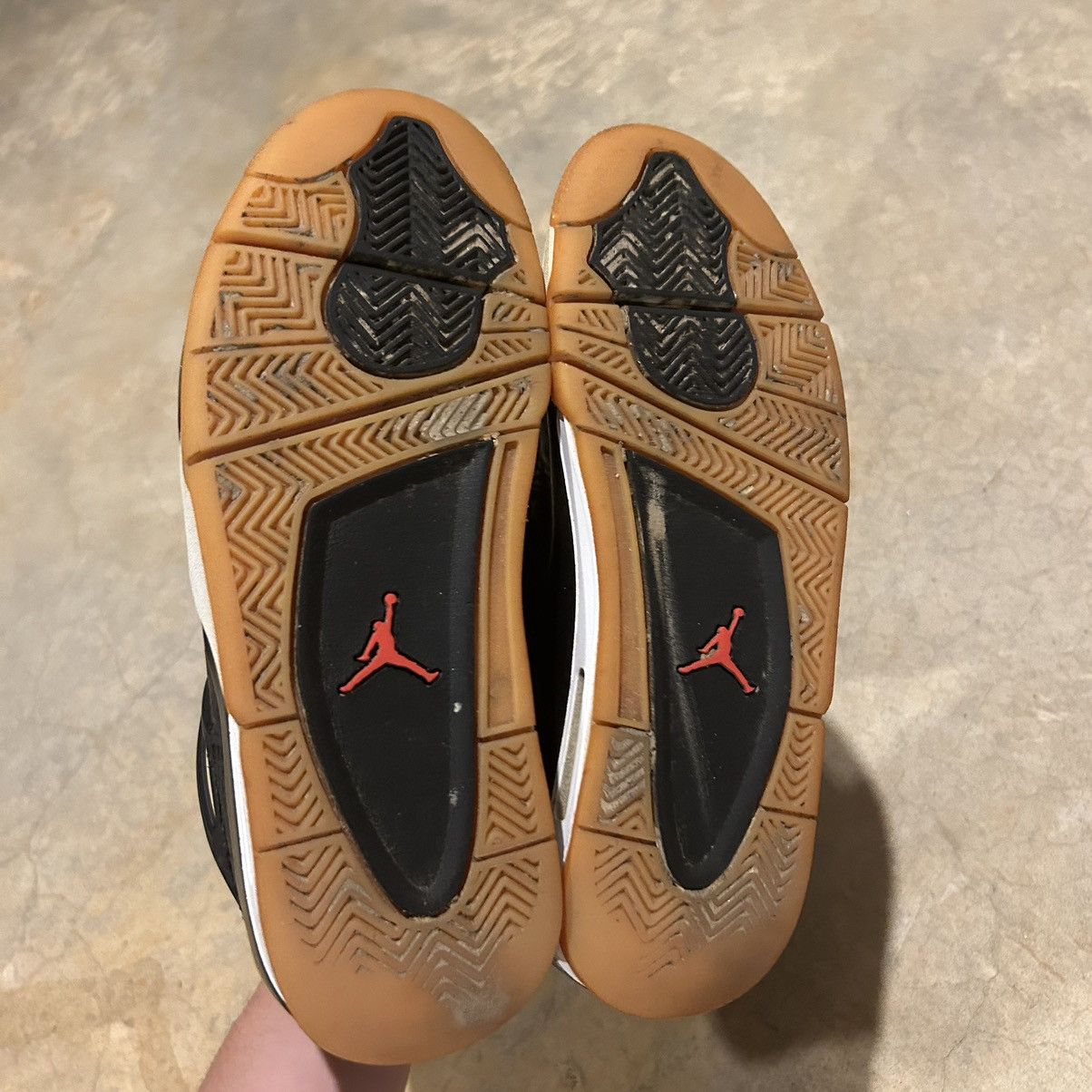 Jordan Brand Air Jordan 4 Retro Laser Black Gum 2019 US 7.5 Size US 7.5 / EU 40-41 - 6 Thumbnail