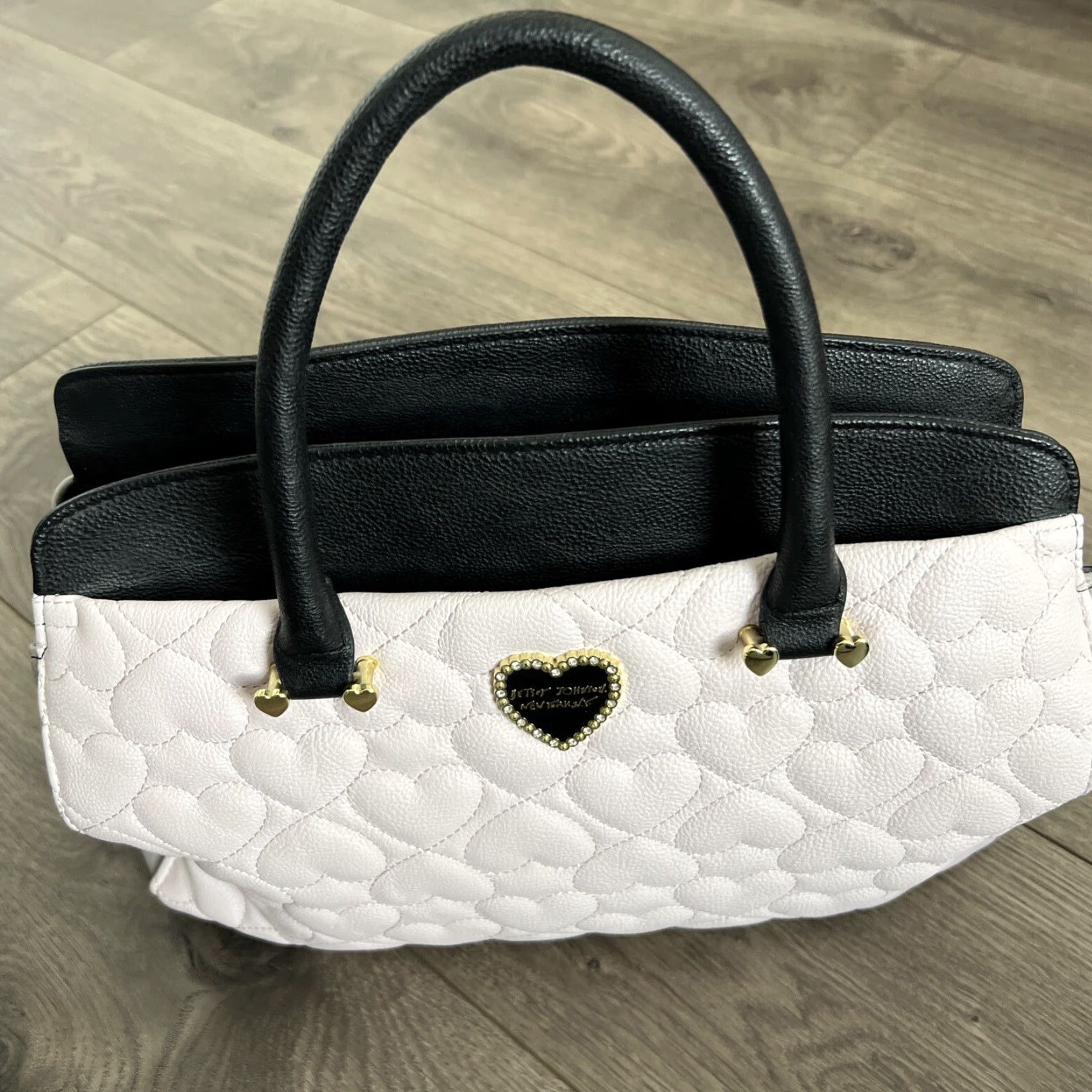 Betsey Johnson Betsey Johnson Crossbody Bag Large Pink Quilted Hearts Women's Size ONE SIZE - 2 Thumbnail