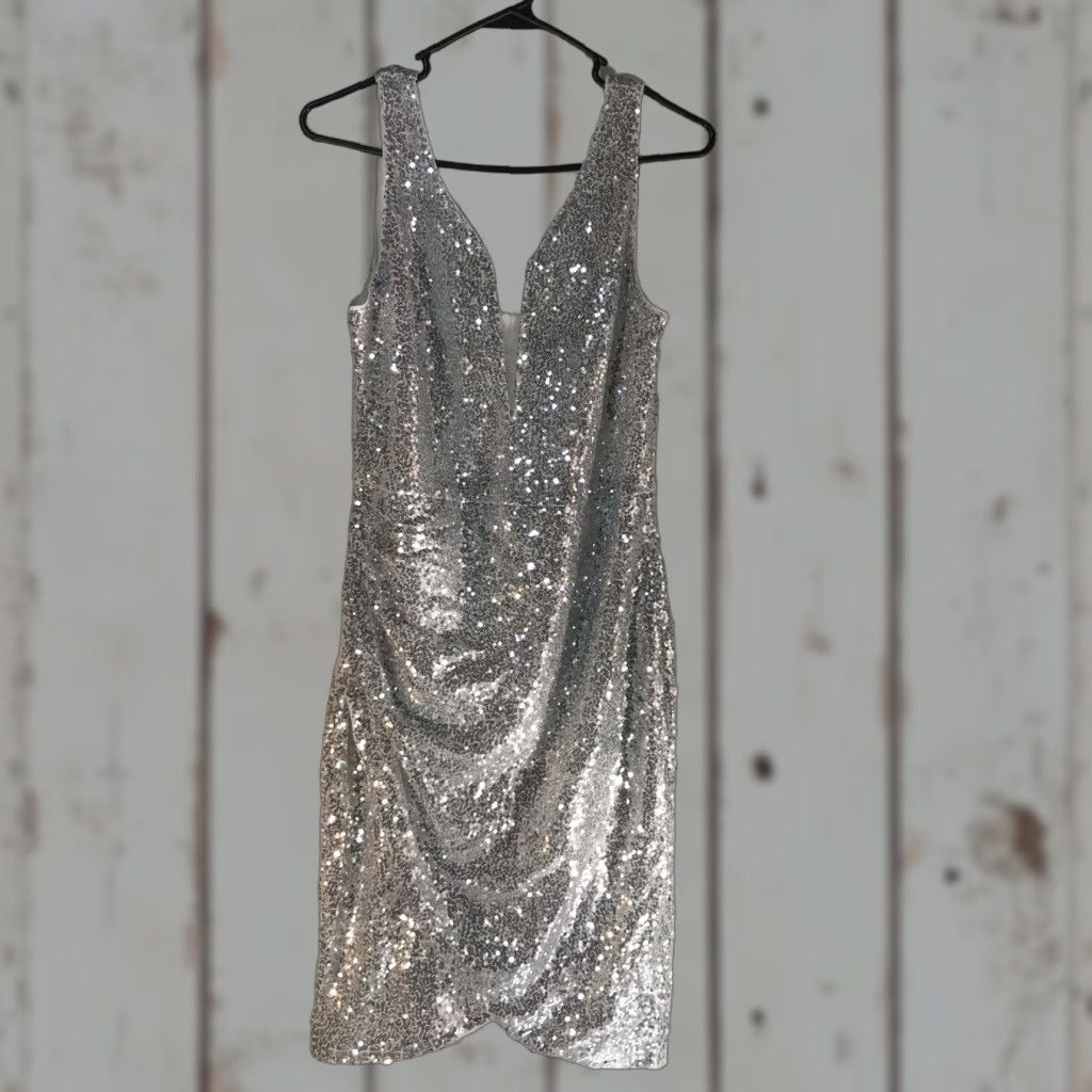 Vintage Grace Karin Silver Sequin Covered Low Cut Formal Dress Womens Size M Size M / US 6-8 / IT 42-44 - 1 Thumbnail