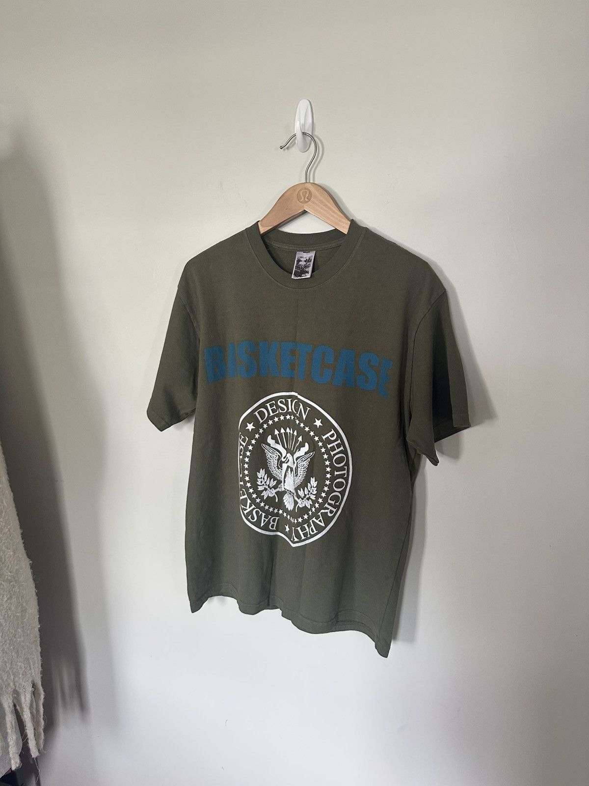 basketcase gallery Basketcase Gallery SEAL Tee Size US M / EU 48-50 / 2 - 3 Thumbnail