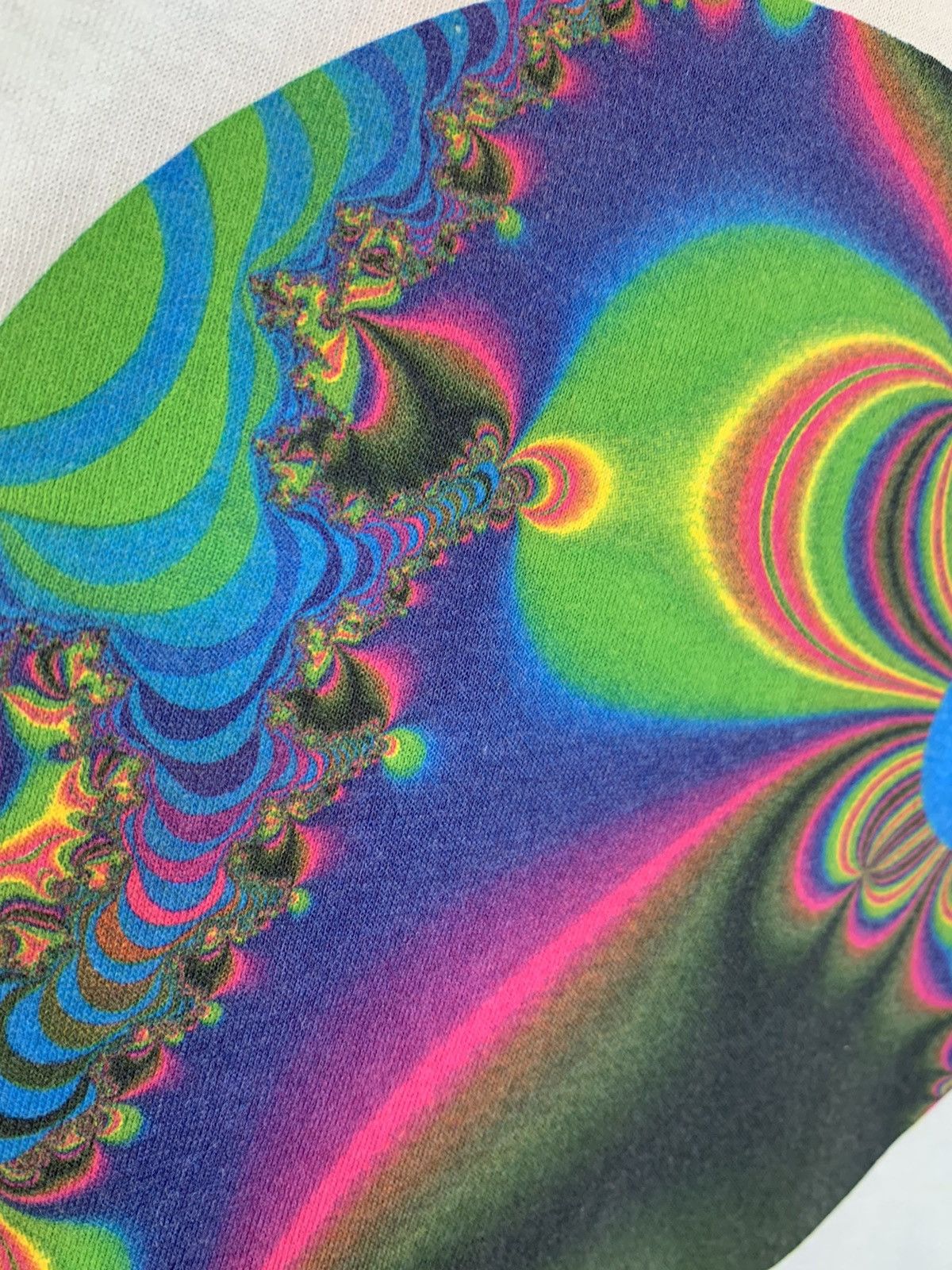 Vintage *RARE* Vintage 90’s Fractal Art CitiBank Promo T-Shirt - XL Size US XL / EU 56 / 4 - 4 Thumbnail