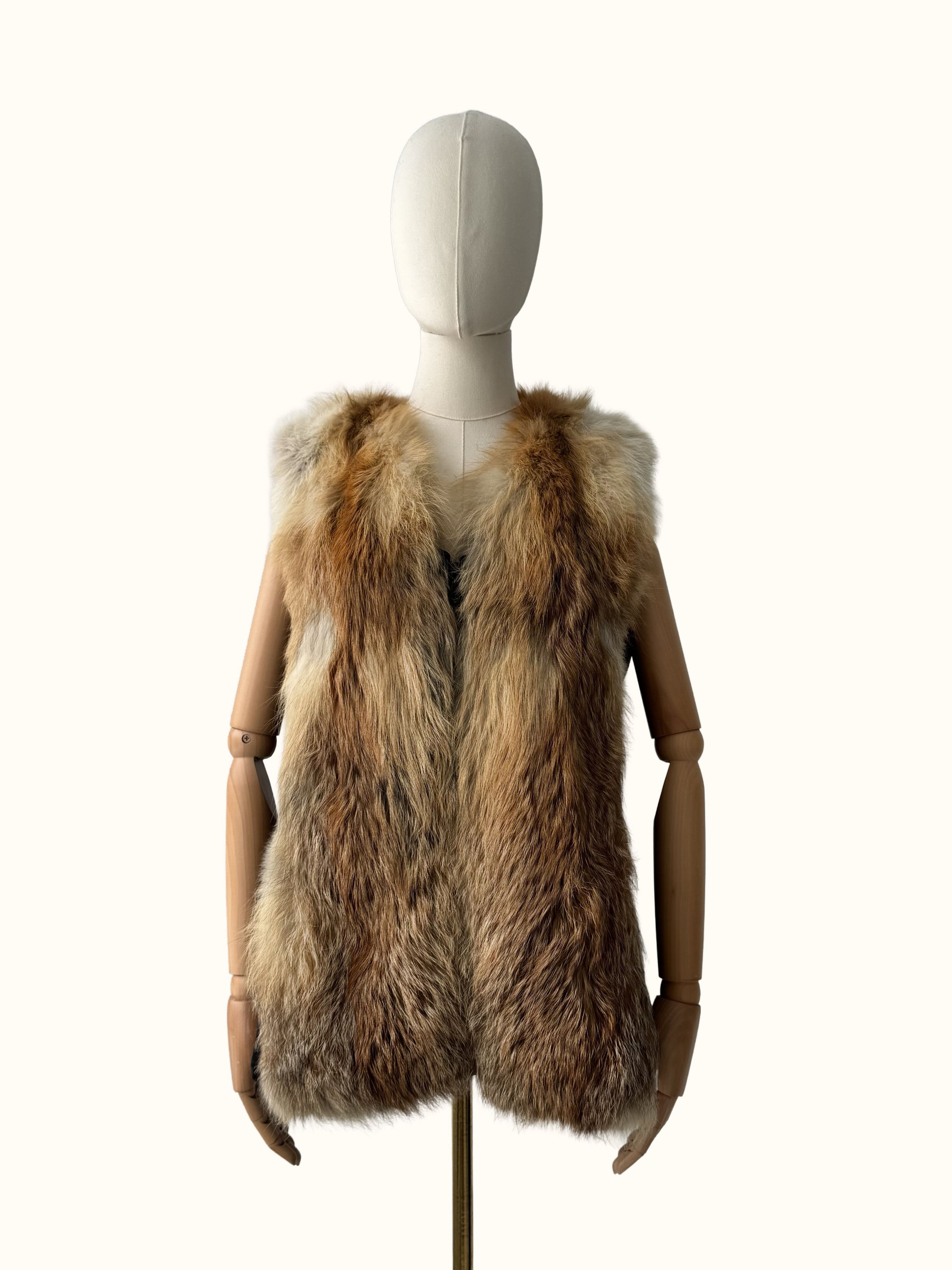 Vintage Vintage Real Fur Vest (B250)D15E2 Size S / US 4 / IT 40 - 1 Thumbnail