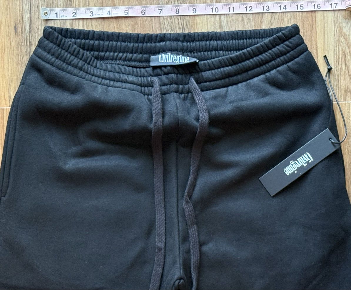 Civil Regime Civil Regime “Roses never Die “ medium sweatpants joggers Size US 32 / EU 48 - 2 Thumbnail