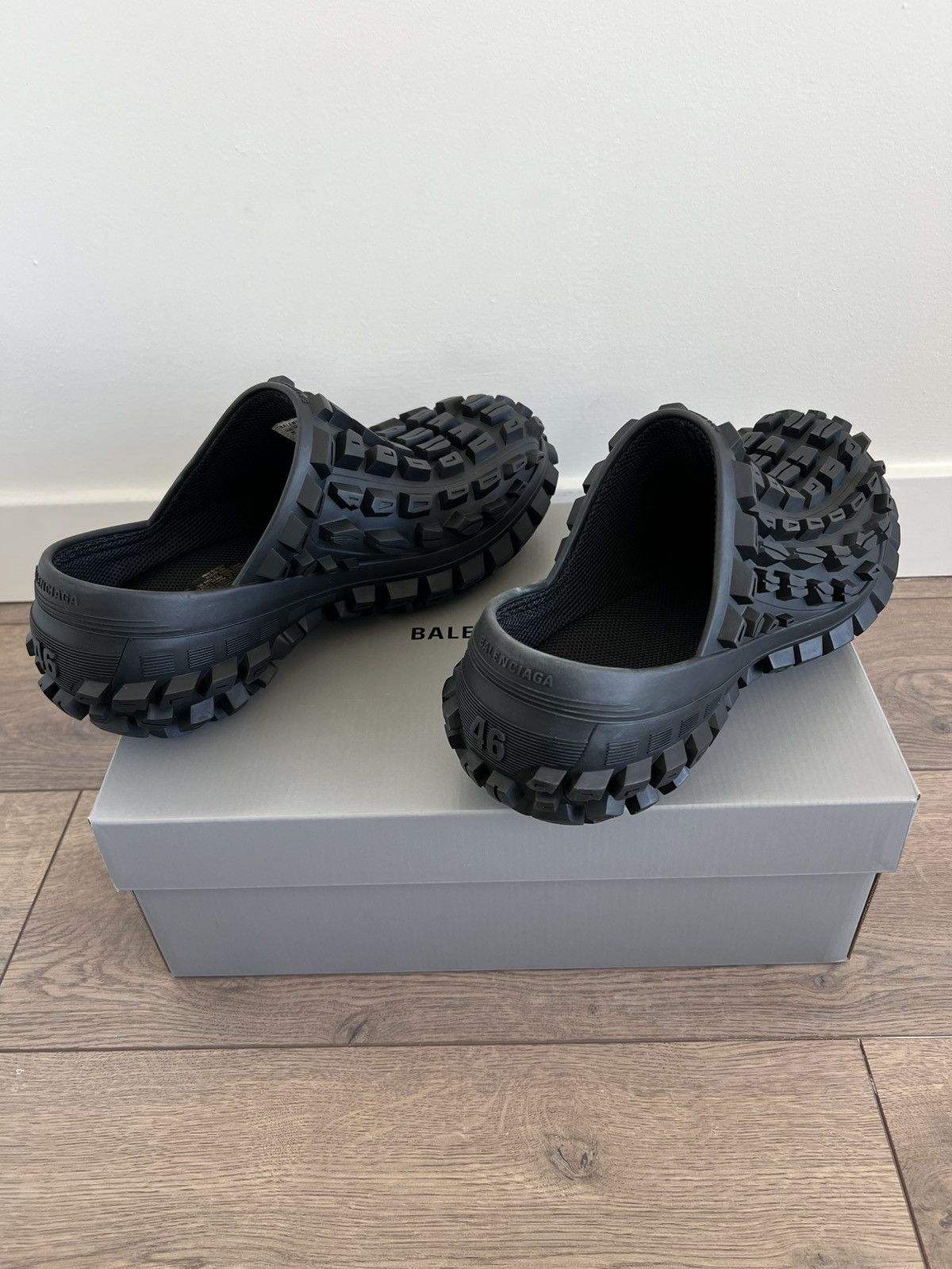 Balenciaga Balenciaga Defender Bouncer Clog 46 Size US 13 / EU 46 - 11 Thumbnail