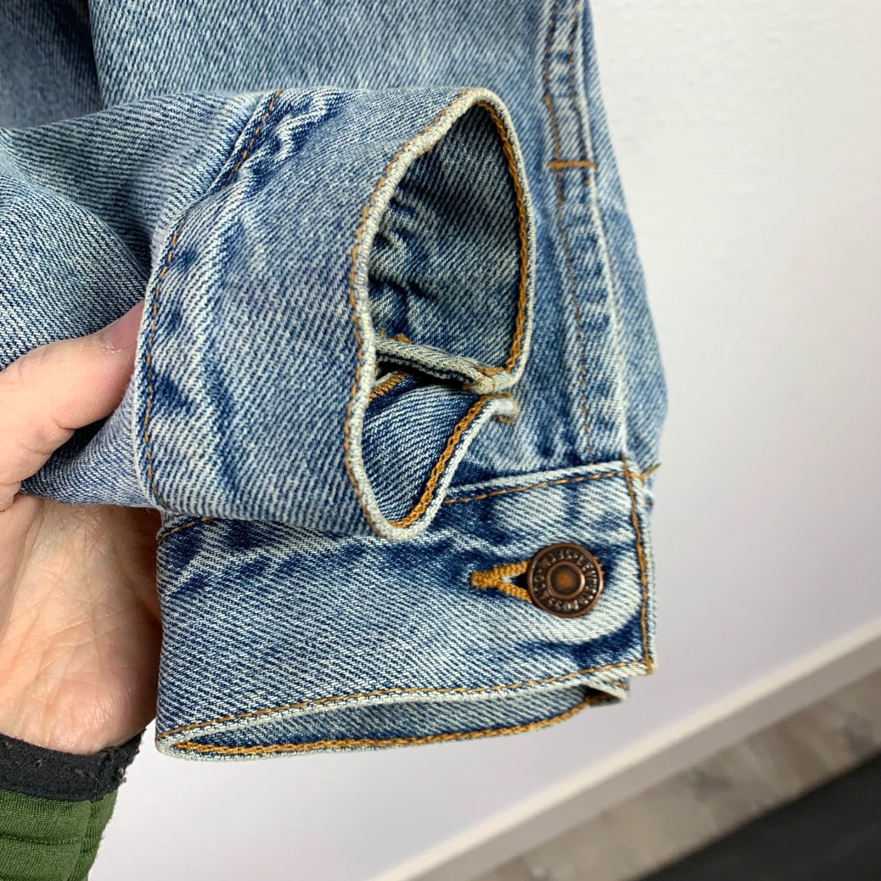 Levi's VINTAGE Levi's 527 Trucker Jacket Mens M 1990s Blue Denim Rockabilly USA Size US M / EU 48-50 / 2 - 7 Thumbnail