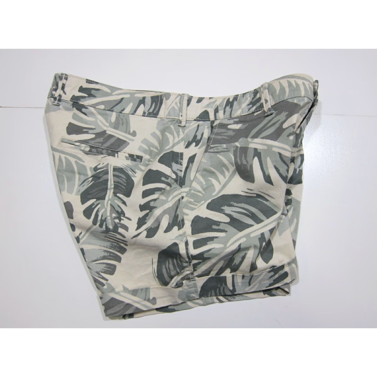 Gap Gap Cotton Green Floral Skinny Boyfriend Khaki Camo Chino Shorts Women Size 4 Size 24" / US 00 / IT 34 - 8 Thumbnail
