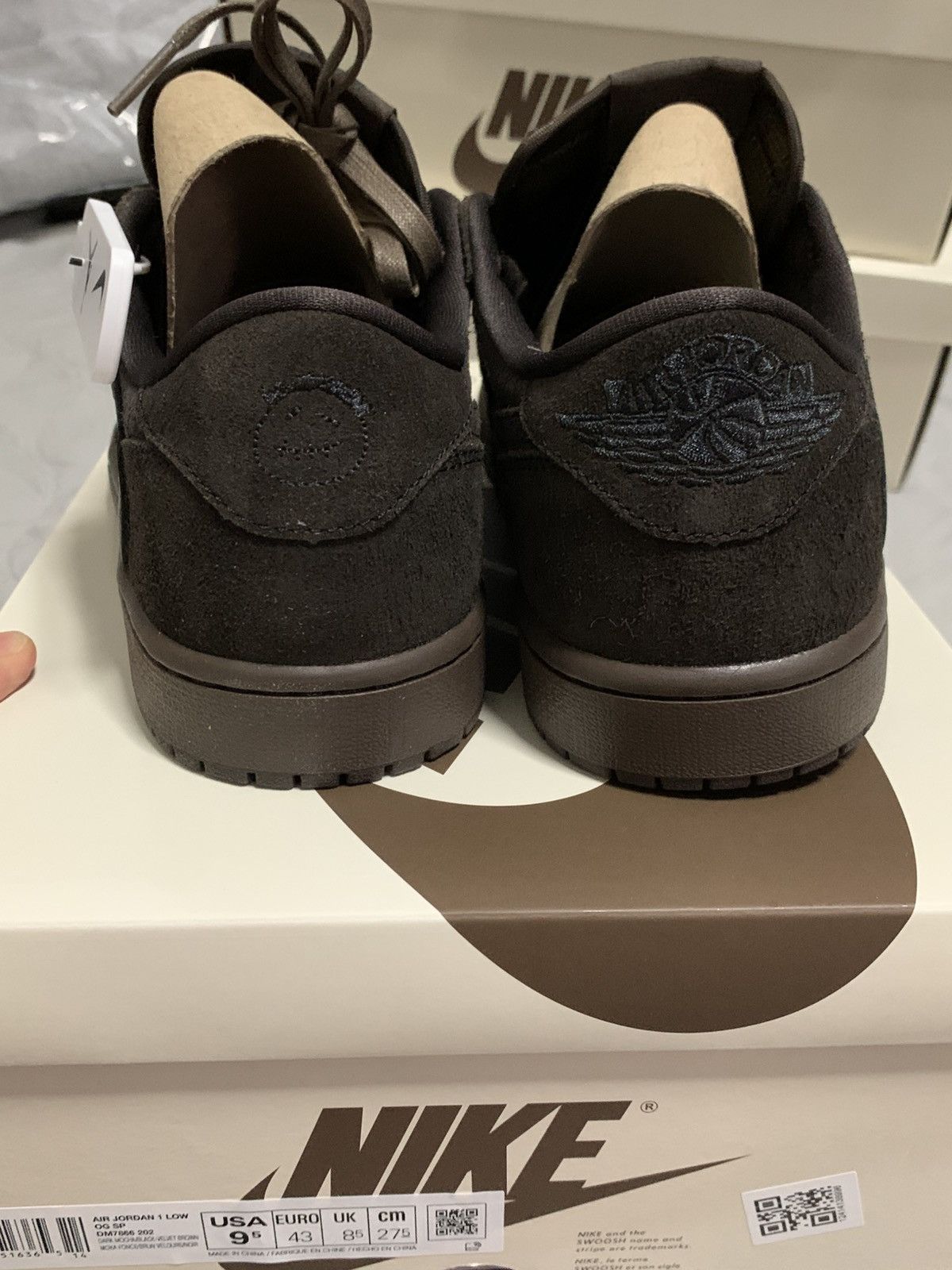 Jordan Brand Jordan 1 Travis Scott Vetvet Brown Retro Low TS Size US 9.5 / EU 42-43 - 10 Thumbnail