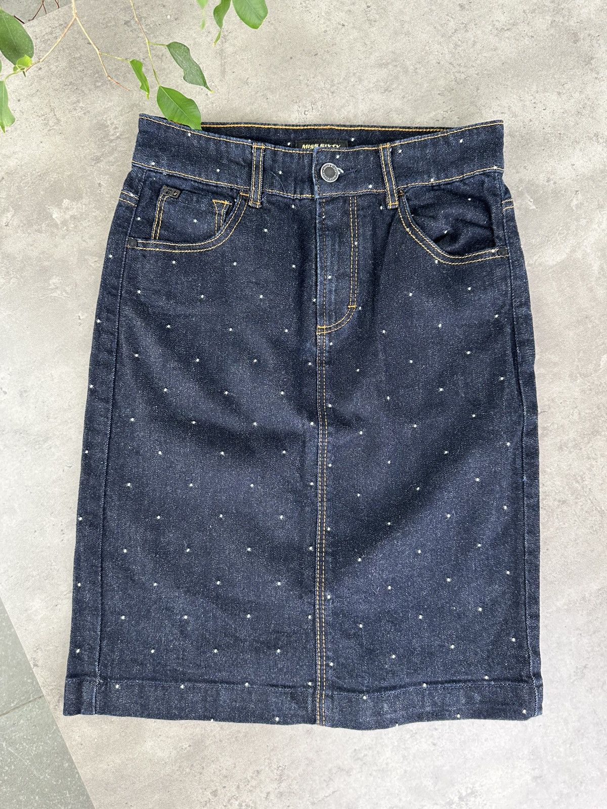 Miss Sixty Miss Sixty Skirt Size 26" / US 2 / IT 38 - 1 Thumbnail