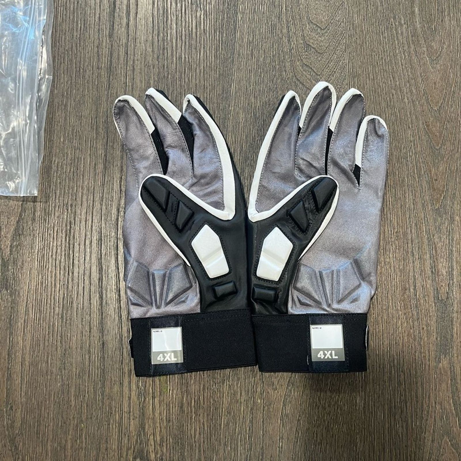 Nike NWT Nike Promo Hyperbeast 2.0 Football Gloves - Size XXXXL Size ONE SIZE - 2 Thumbnail