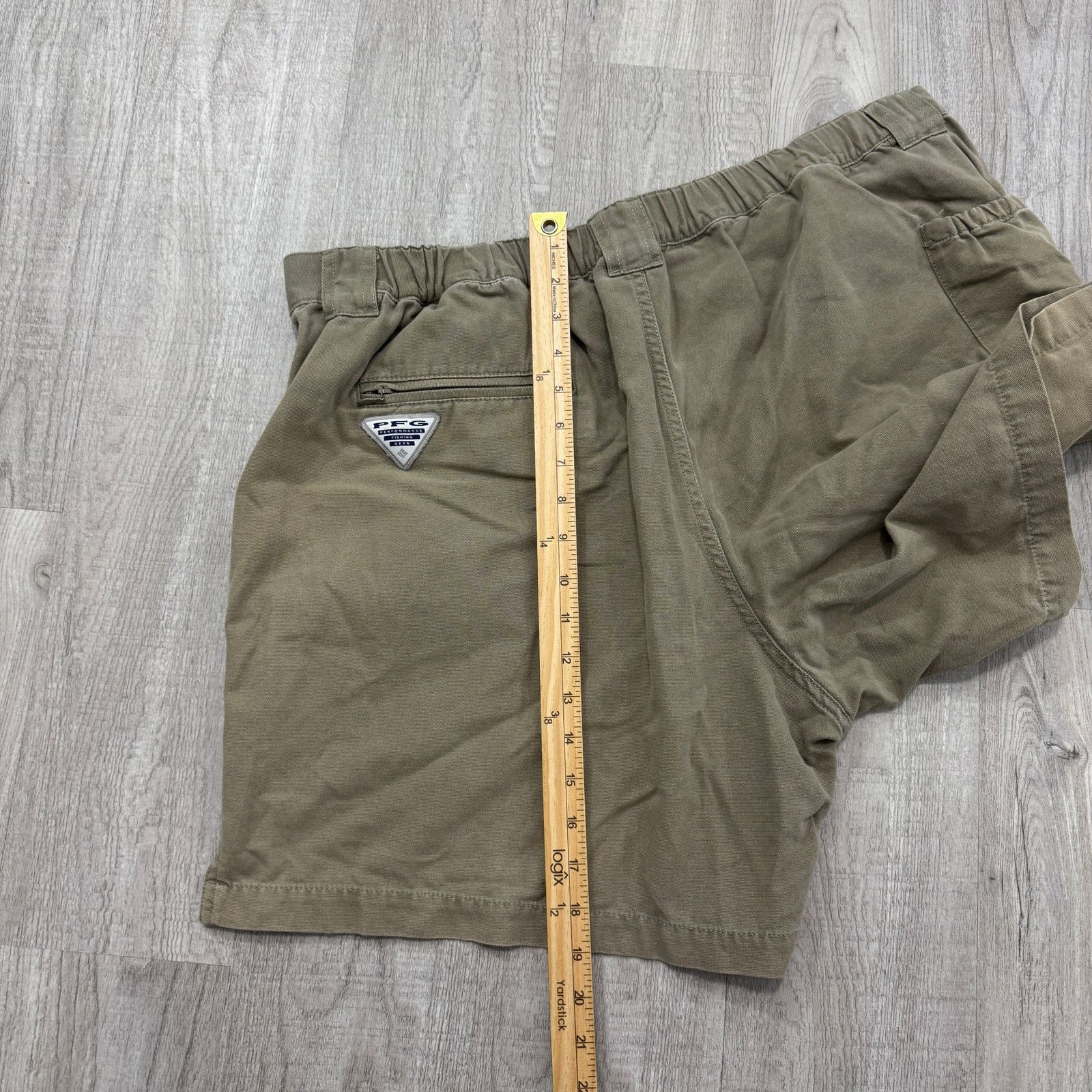 Columbia Columbia PFG Cargo Shorts Men's Extra Large XL Green Faded Size US 38 / EU 54 - 9 Thumbnail
