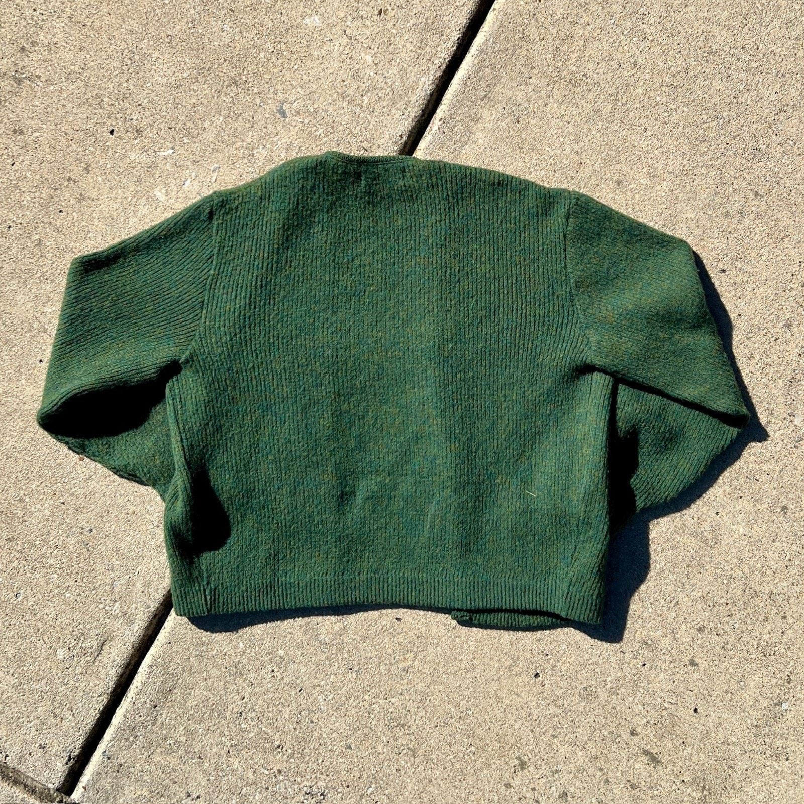 Vintage Vintage 1960s Wool & Mohair Green Cardigan | Size S Size US S / EU 44-46 / 1 - 7 Thumbnail