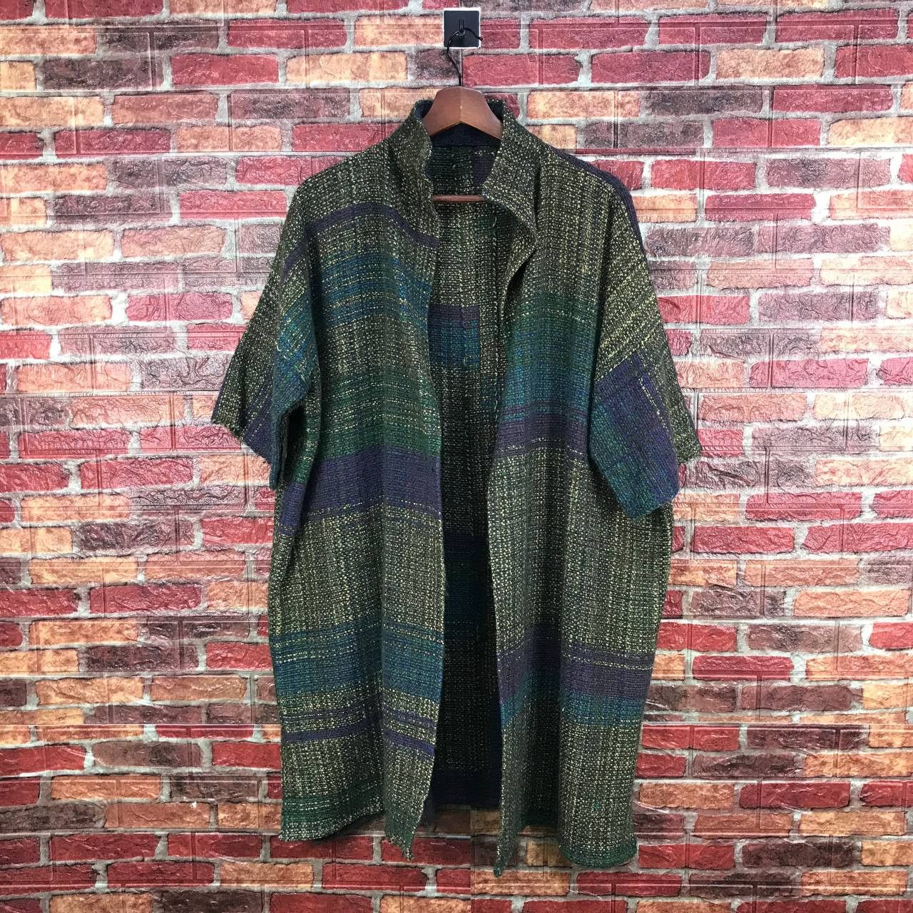 Japanese Brand JAPANESE MINIMALIST BUTTONLESS TWEED COLORBLOCK SHORTSLEEVE Size US M / EU 48-50 / 2 - 3 Thumbnail